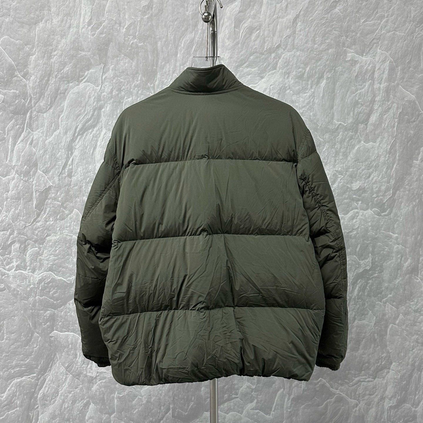 Louis Vuitton LV Ski Capsule Reversible Monogram Puffer Jacket Size US M / EU 48-50 / 2 - 2 Thumbnail