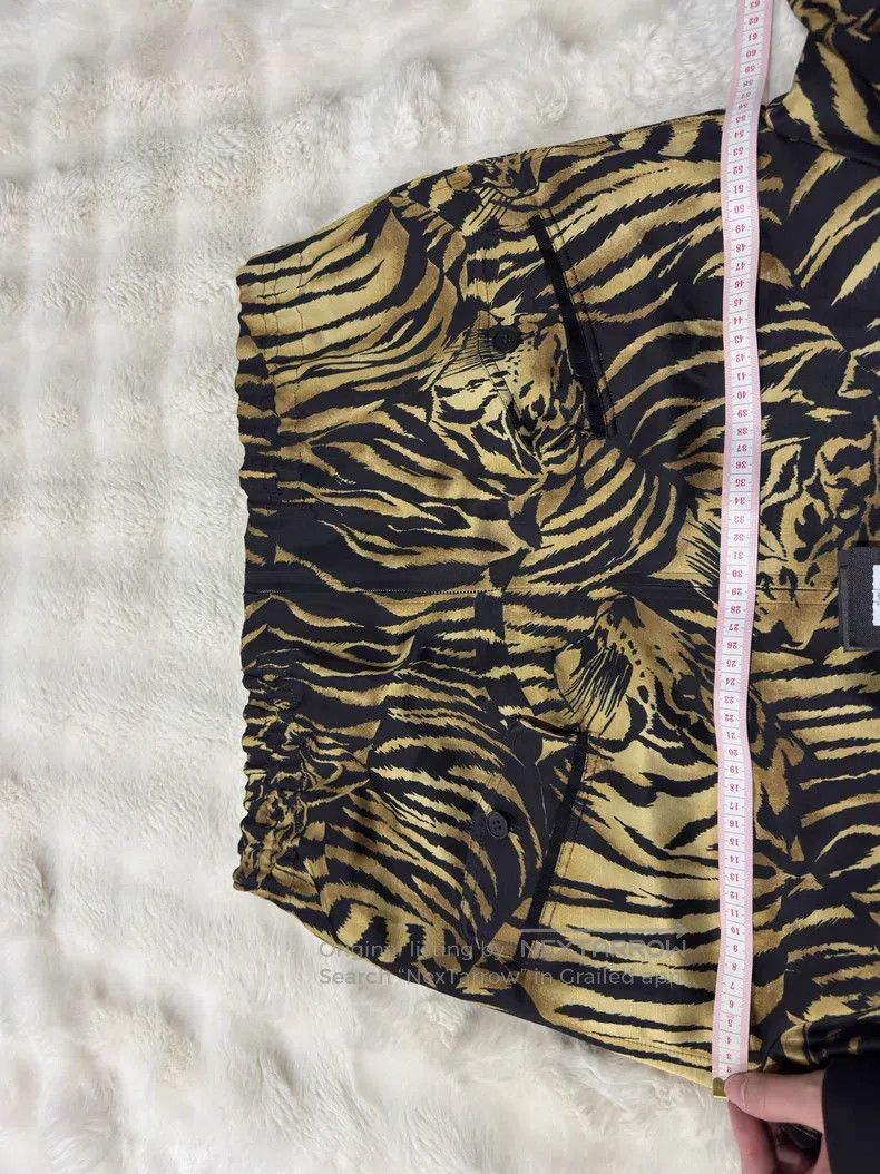 Saint Laurent Paris Saint Laurent Paris Tiger Print Jacket Size US M / EU 48-50 / 2 - 5 Thumbnail