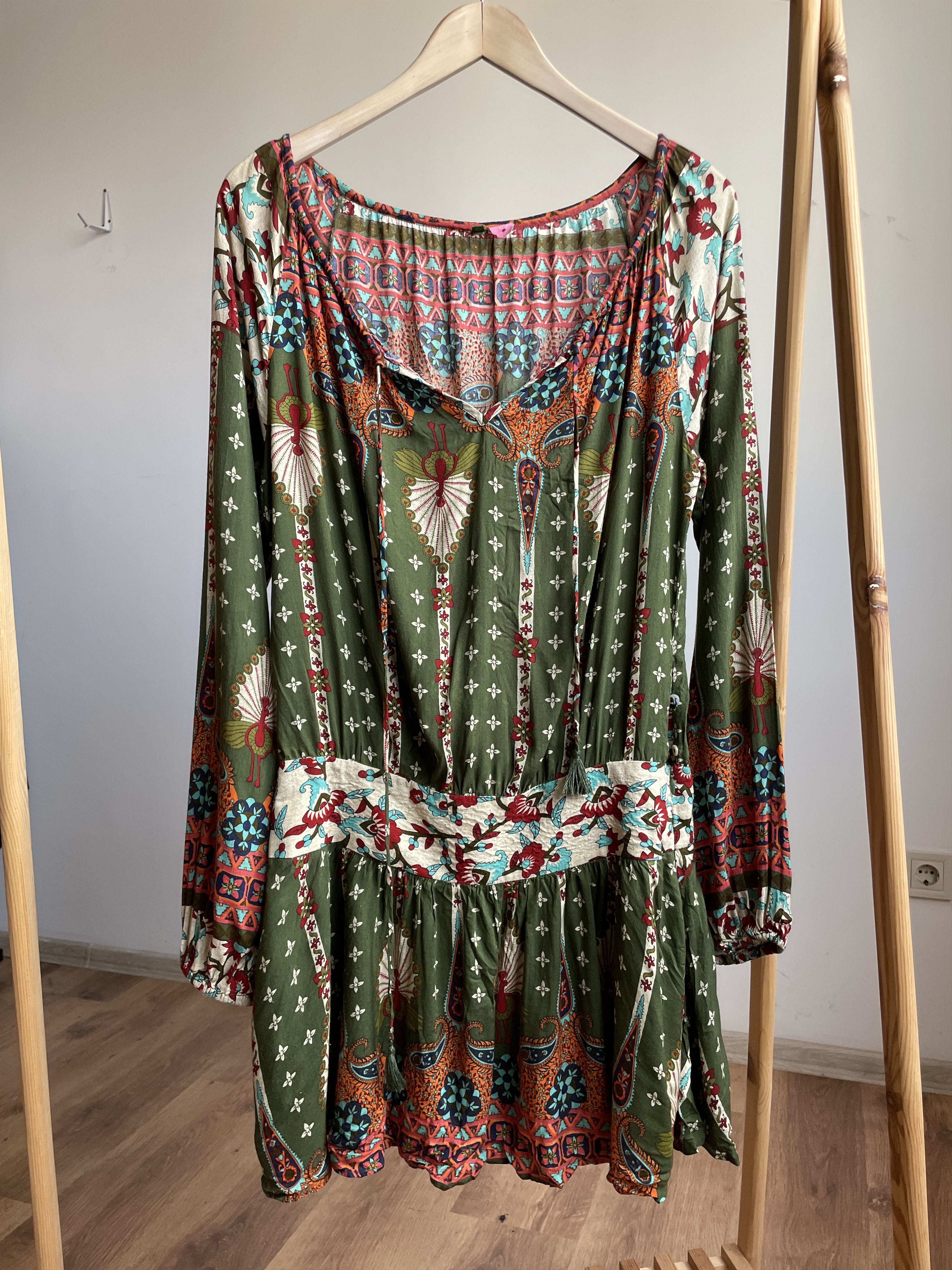 Farm Rio Farm Rio Viscose Long Sleeve Mini Dress Size P Size S / US 4 / IT 40 - 1 Thumbnail