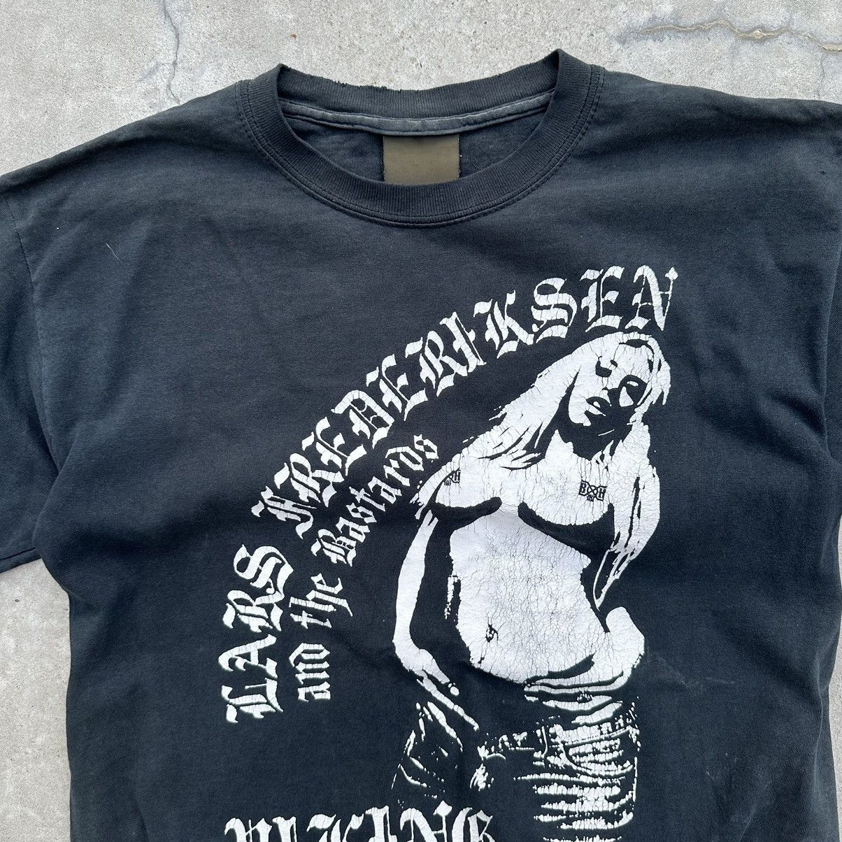 Vintage Vintage Japanese Style Bounty Hunter Y2K Trashed Rap Band Size US M / EU 48-50 / 2 - 5 Thumbnail