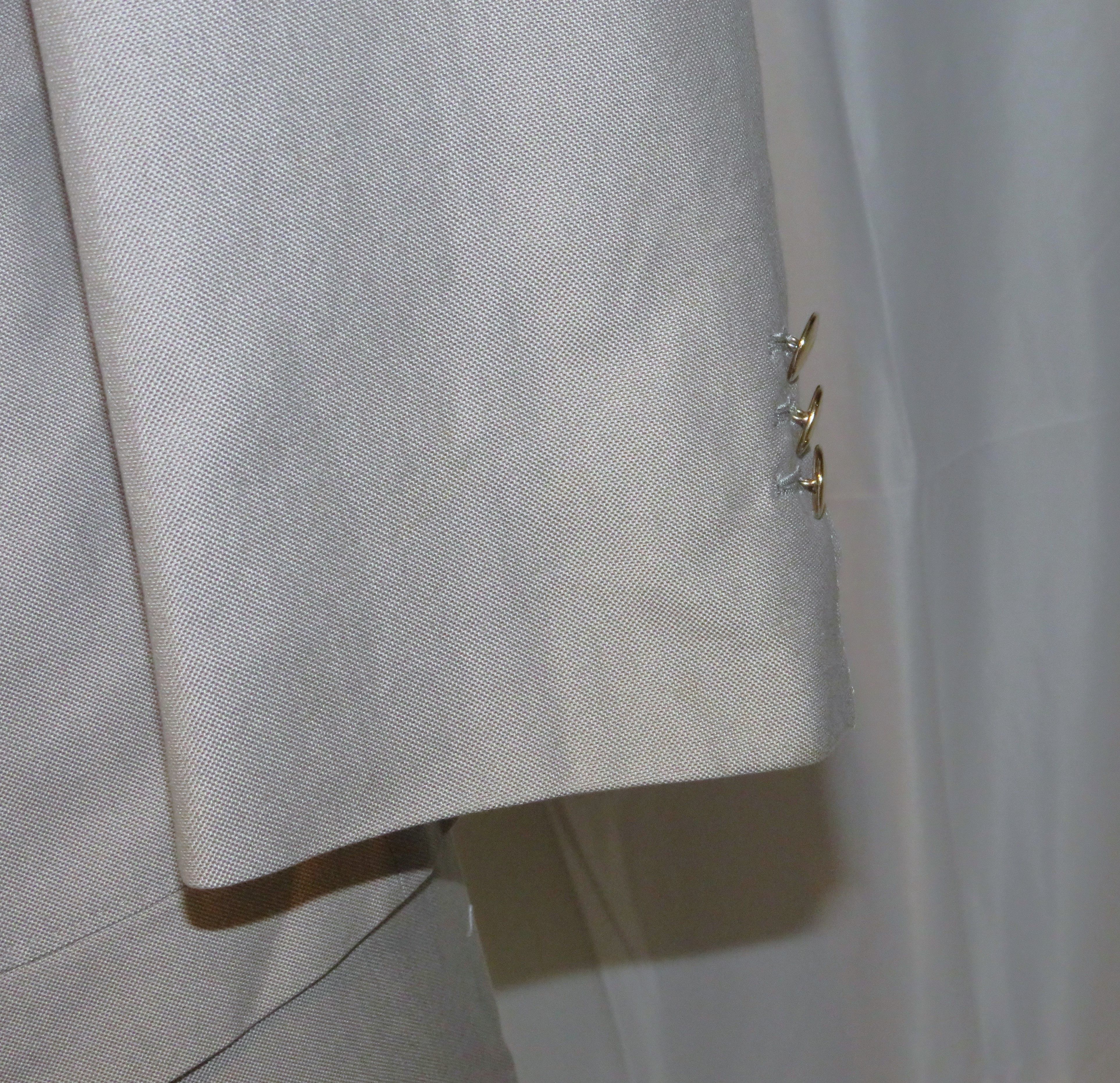 Yves Saint Laurent Beige Cotton Gold Button Two Button Suit 38R Size 38R - 12 Thumbnail