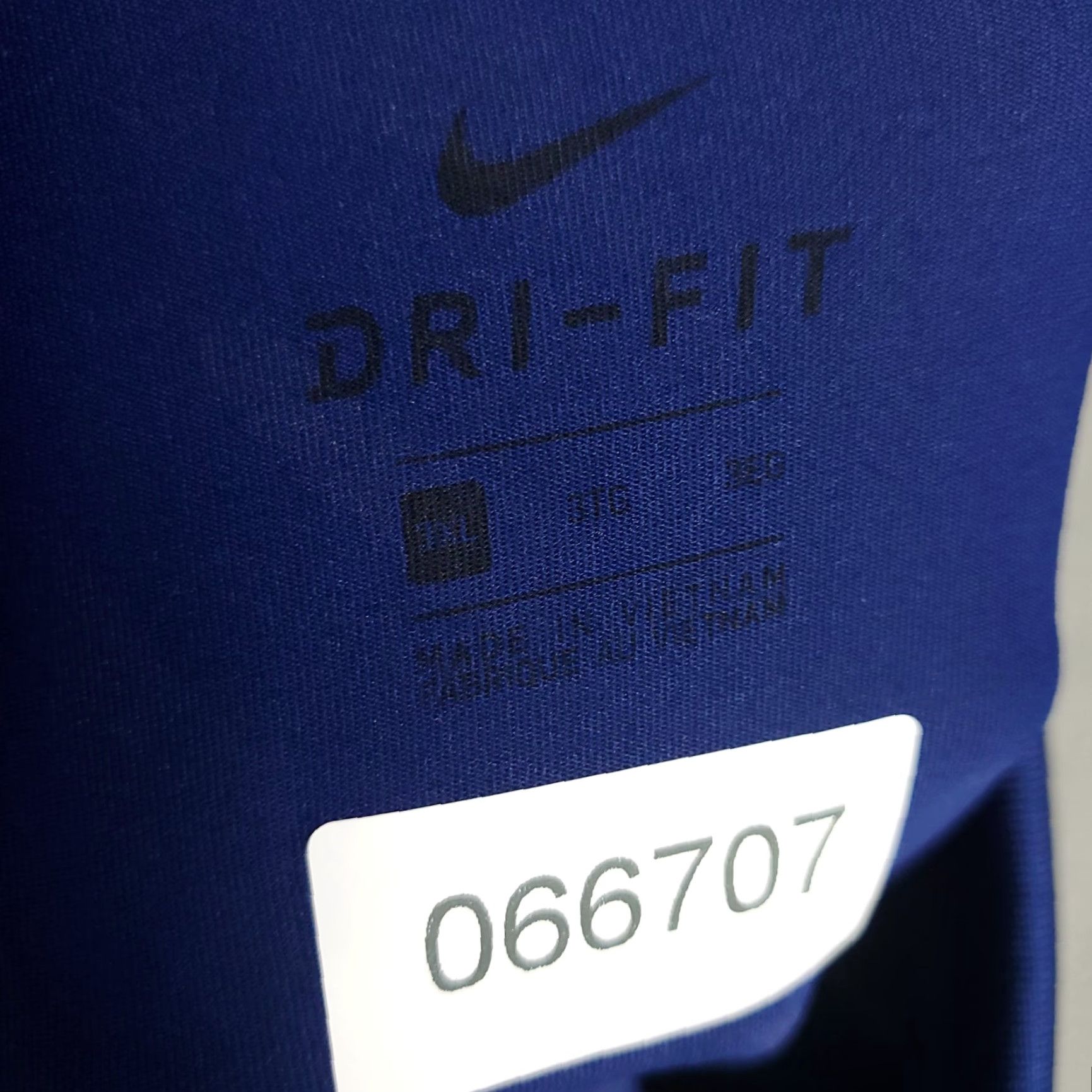 Nike VINTAGE Nike Polo Shirt Mens 2XL Blue Nike Golf Dri-Fit Short Sleeve Polo Shirt Mens 2XL Blue Short Sleeve Polyester Nike Golf Casual Casual Wear Size US XXL / EU 58 / 5 - 6 Thumbnail