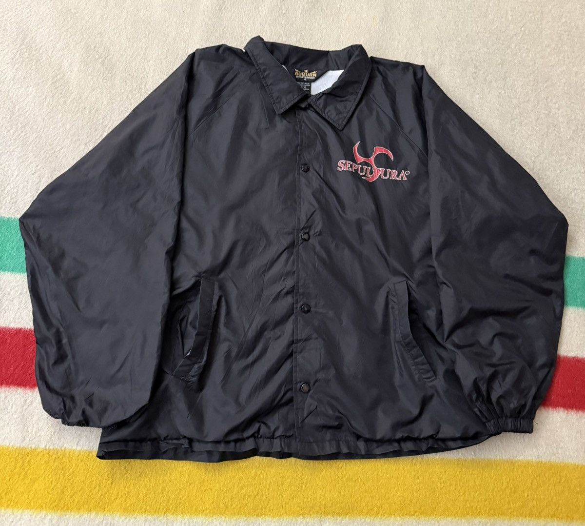 Band Tees Vintage 98 2000 Sepultura Against Blue Grape Coach Jacket XL Size US XL / EU 56 / 4 - 1 Thumbnail