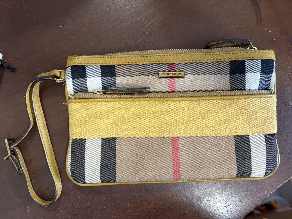 Burberry Burberry Haymarket Check & Yellow Pouch Bag Size ONE SIZE - 3 Thumbnail