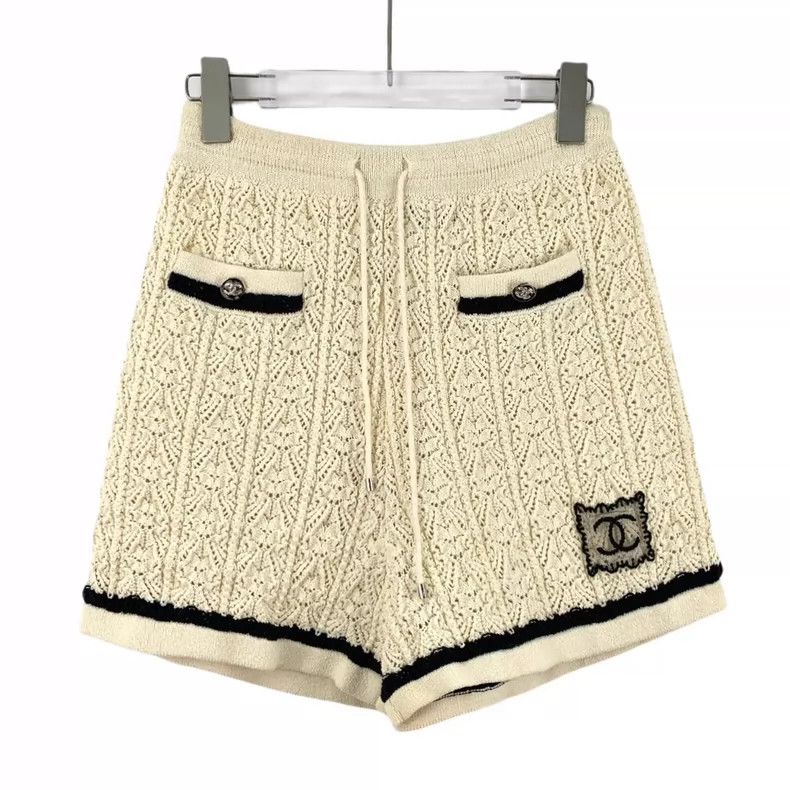 Chanel Chanel 24 Spring and Summer Preview Series Beige Logo Doubl Size 42" / US 20 - 1 Thumbnail