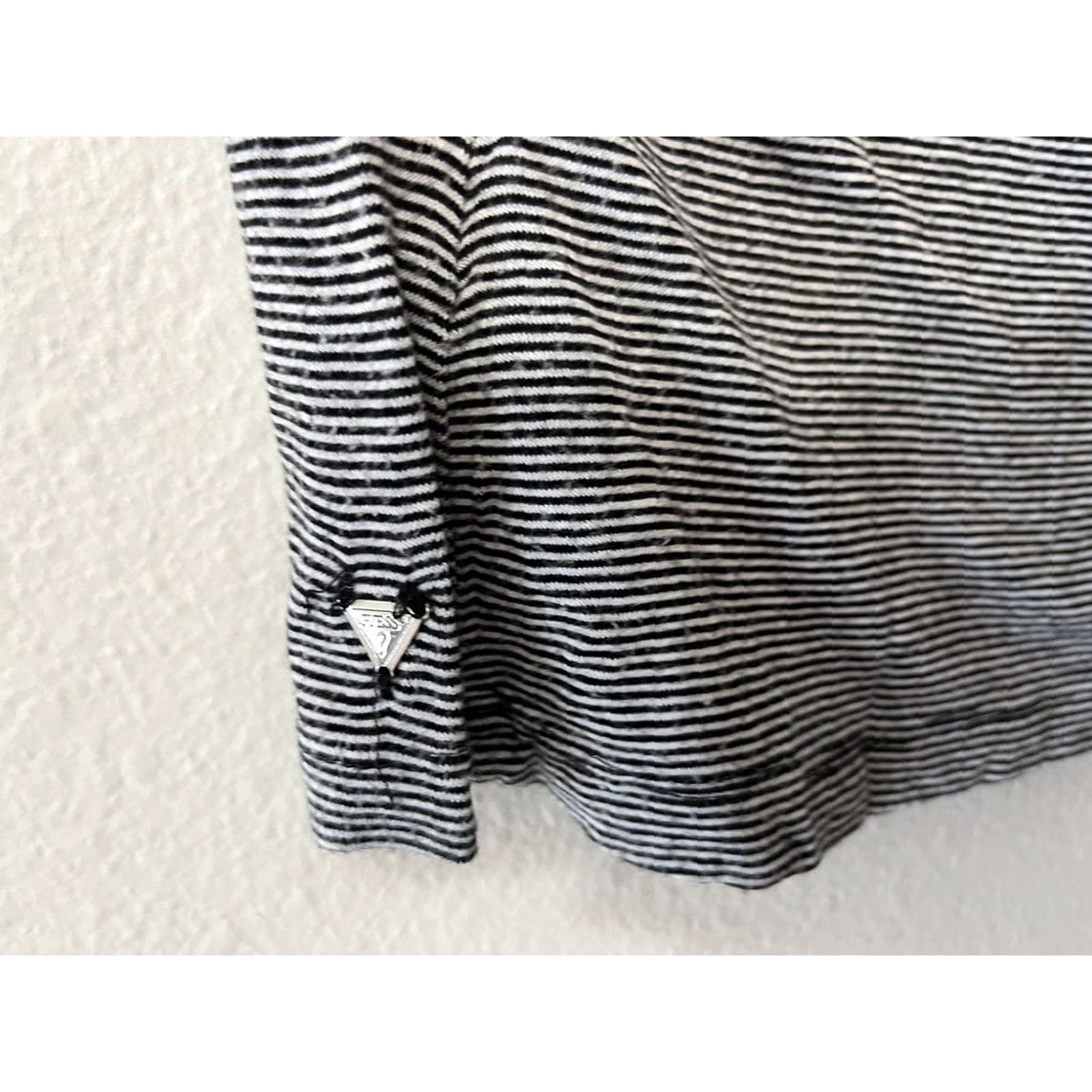 Guess VINTAGE GUESS Women's Cropped Ringer T-Shirt Black White Striped 90s Style S Size ONE SIZE - 4 Thumbnail