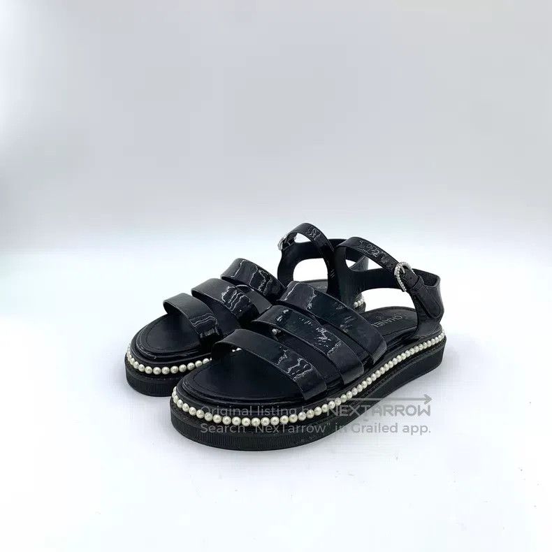 Chanel Chanel Casual flat sandals with black pearl trim Size US 6.5 / IT 36.5 - 1 Thumbnail