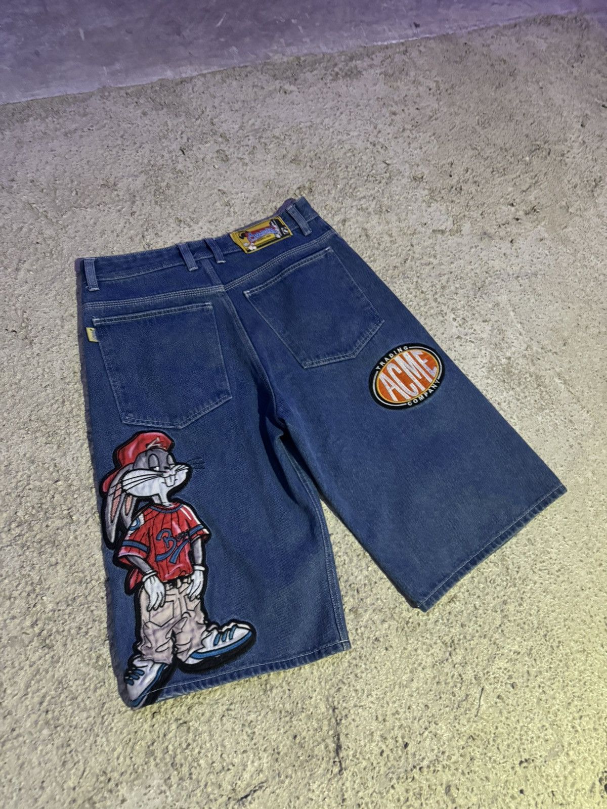 Vintage Looney Toons Jorts Size US 32 / EU 48 - 2 Thumbnail