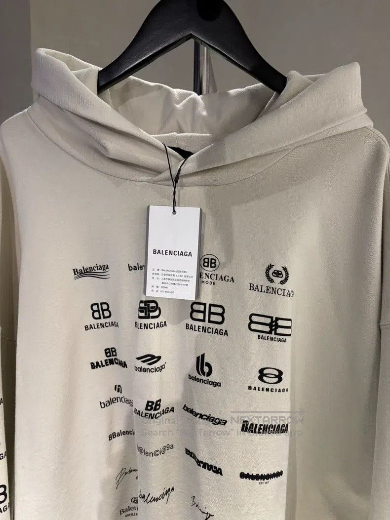 Balenciaga Balenciaga Letter Logo Printed Beige Hoodie, Size L Size US L / EU 52-54 / 3 - 4 Thumbnail