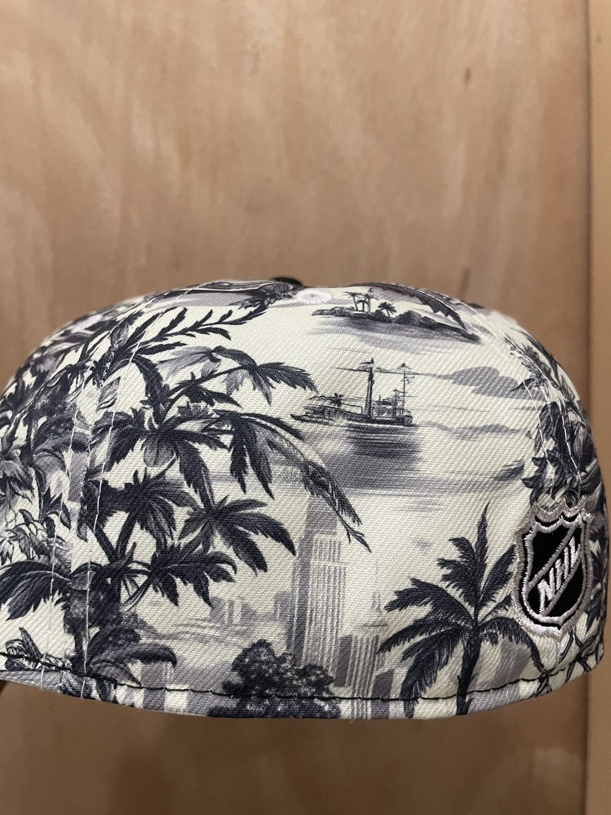 Hat Club Hat club TY DE JOUY Los Angeles Kings Size 7 1/4 Size ONE SIZE - 7 Thumbnail