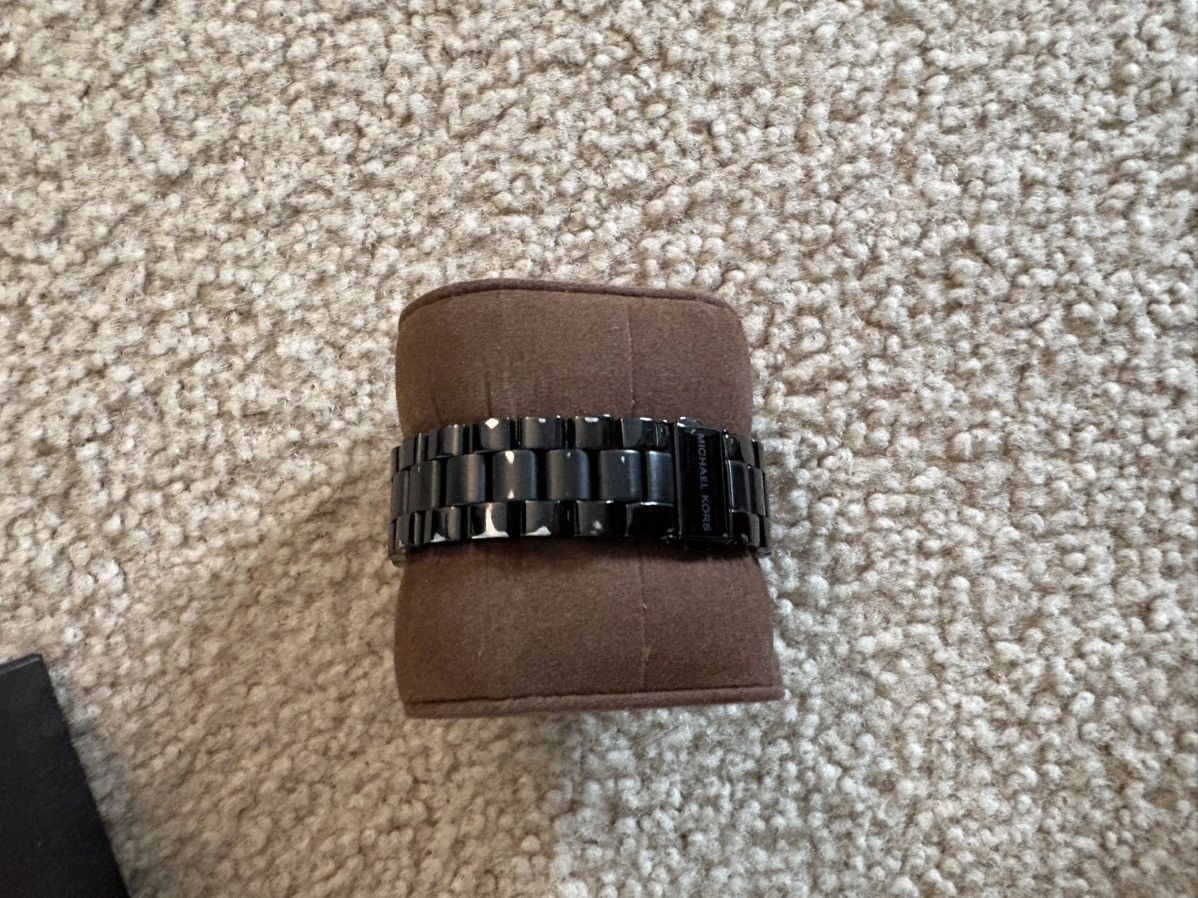 Michael Kors Black & Gold Michael Kors Watch Size ONE SIZE - 3 Thumbnail