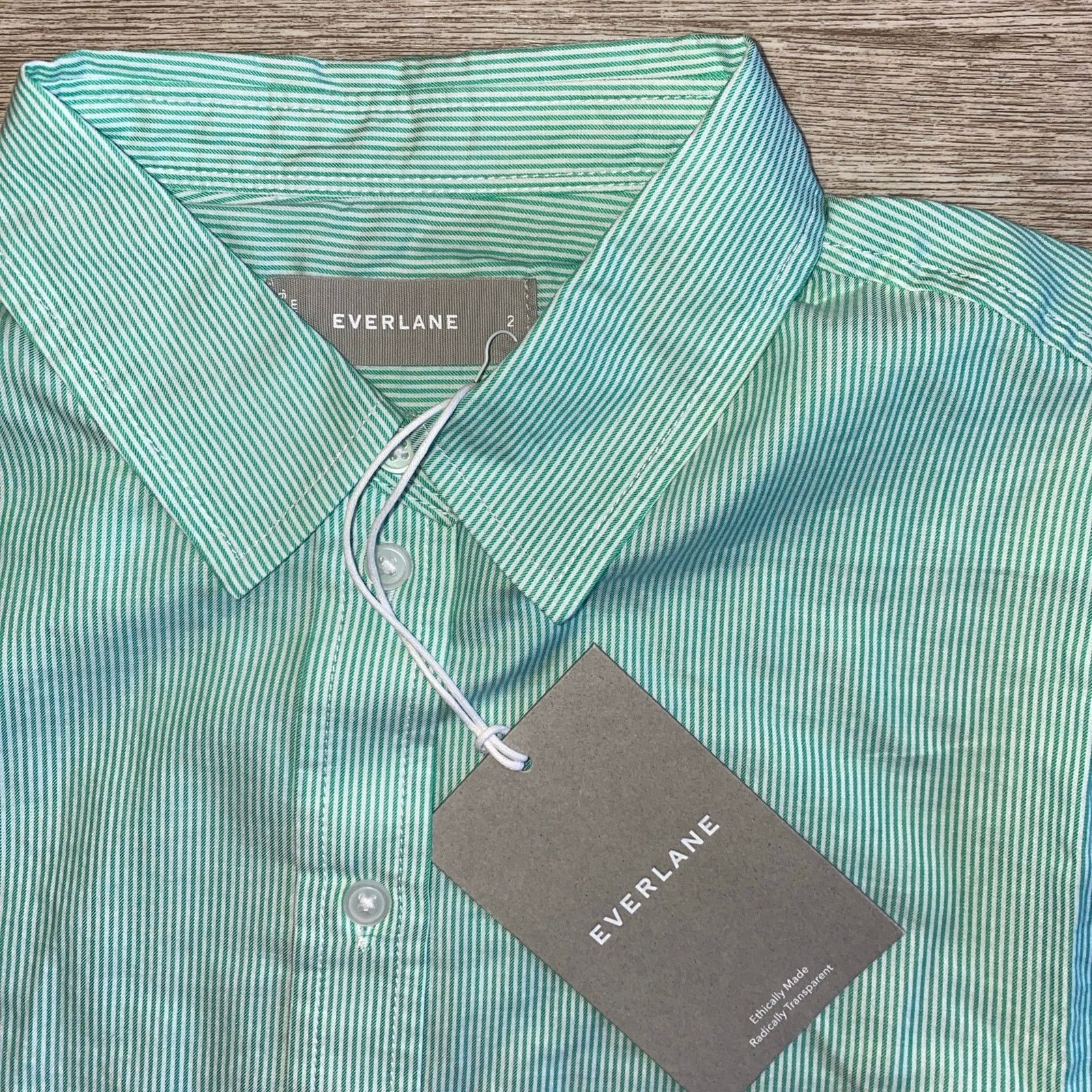 Everlane NWT Everlane The Silky Cotton Relaxed Shirt Striped Size 12 Size XXS / US 00 / IT 34 - 4 Thumbnail