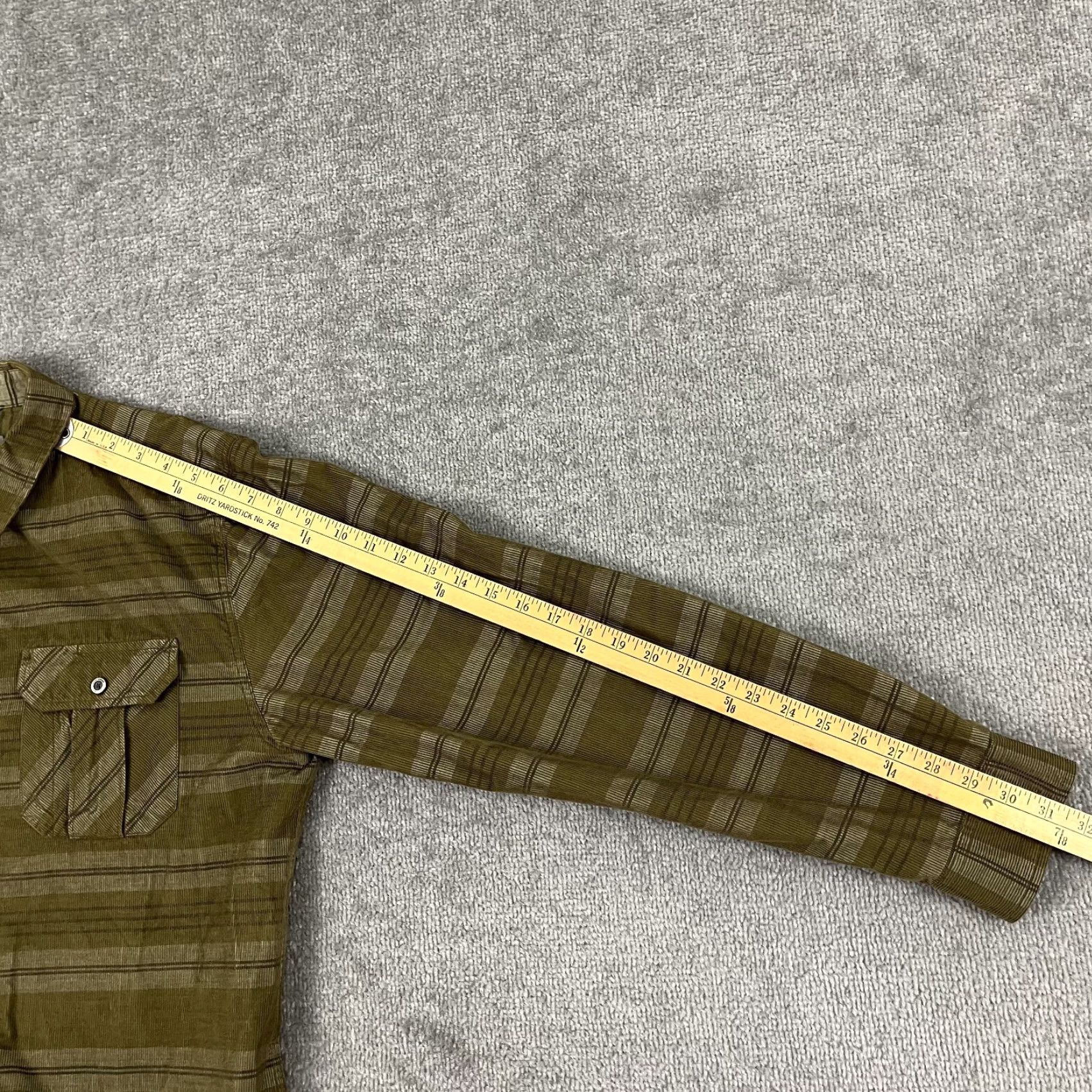 Royal Robbins Royal Robbins Shirt Mens Large Brown Green Striped Corduroy Button Up Hiking Size US L / EU 52-54 / 3 - 7 Thumbnail