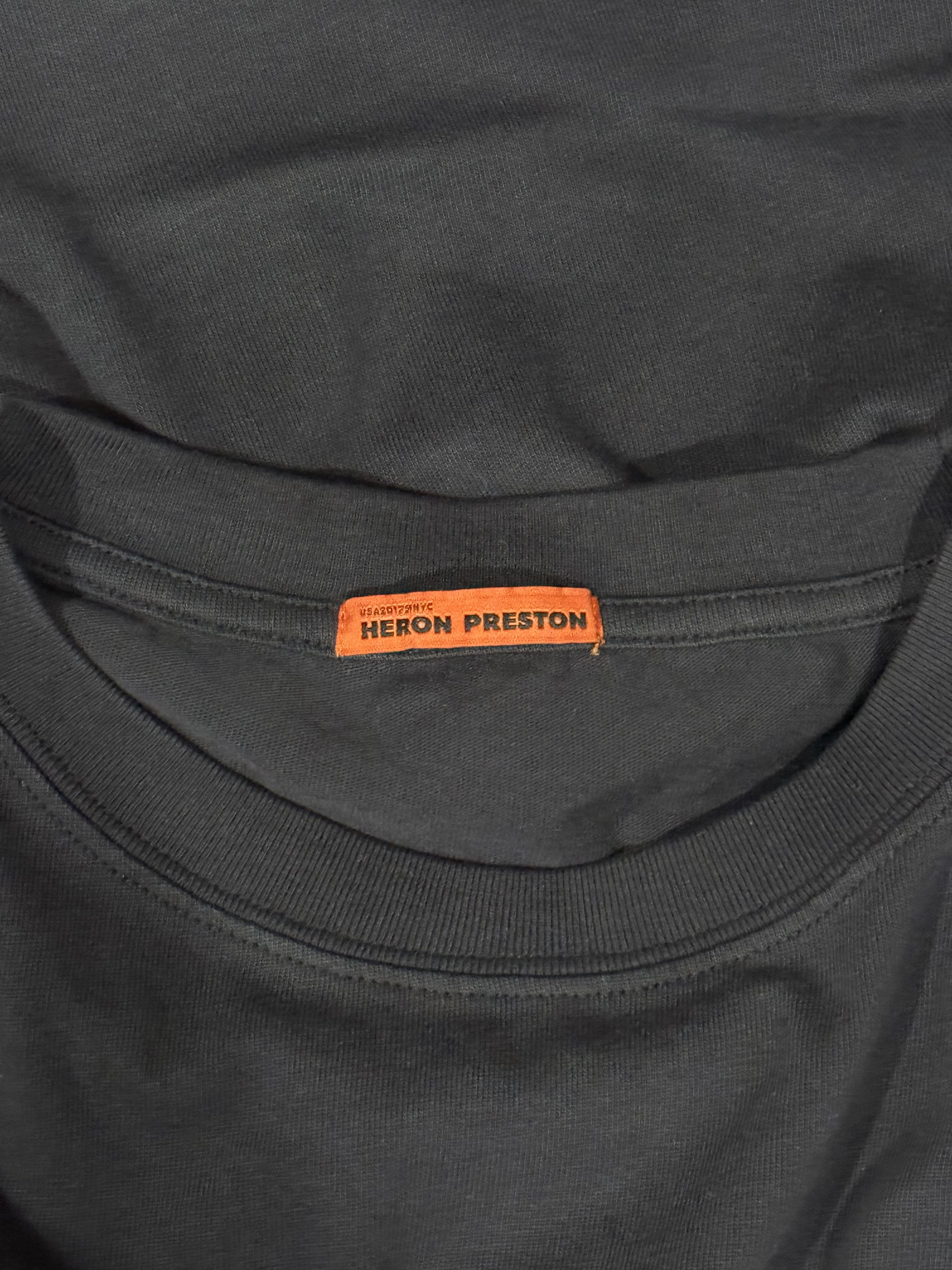Heron Preston Heron Preston Patch Logo Long Sleeve Shirt Size Medium Size US M / EU 48-50 / 2 - 7 Thumbnail