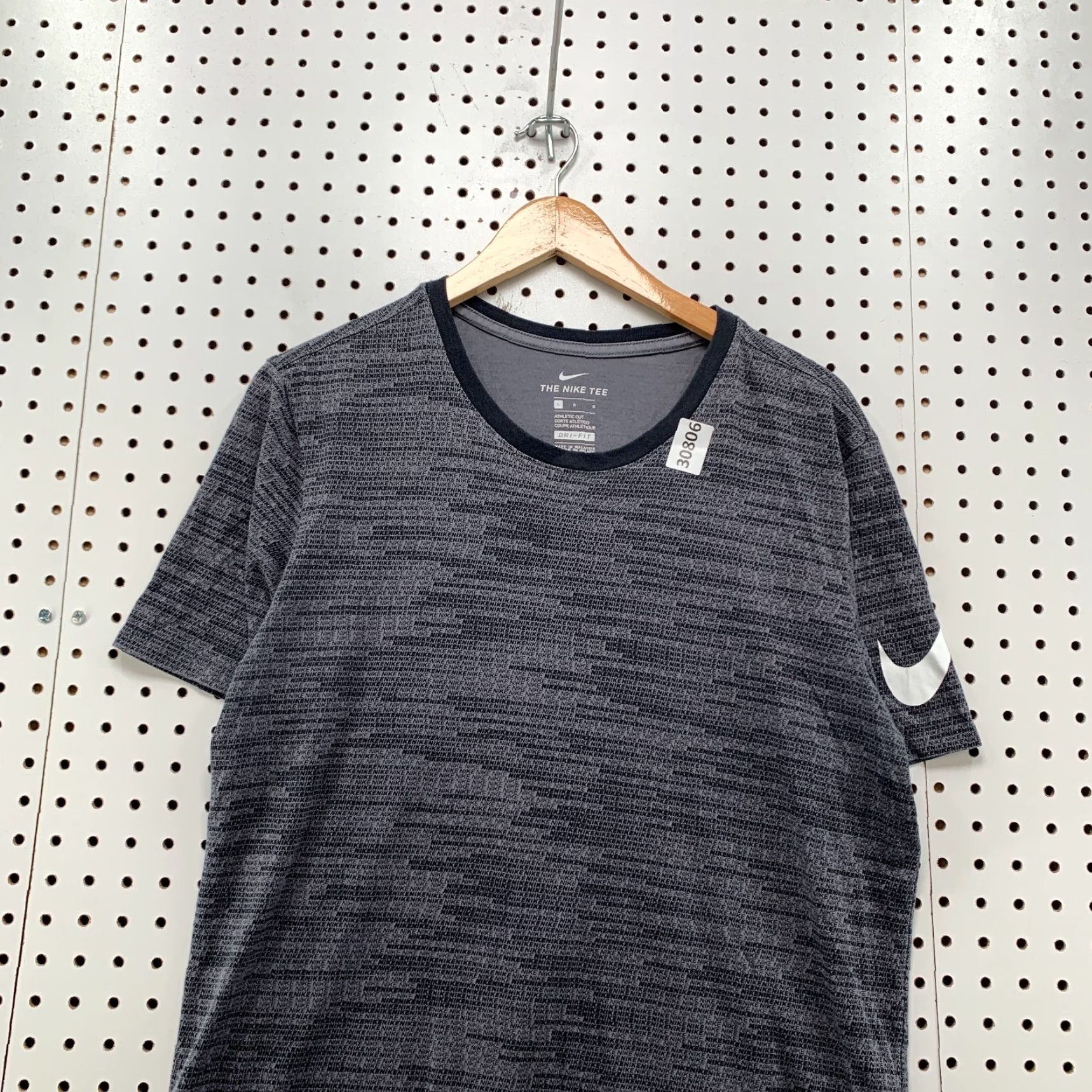 Nike Nike Dri-Fit Active Shirt Men L Gray 20X26.5 Black AOP Spellout Athletic Shirt Mens Size US L / EU 52-54 / 3 - 5 Thumbnail