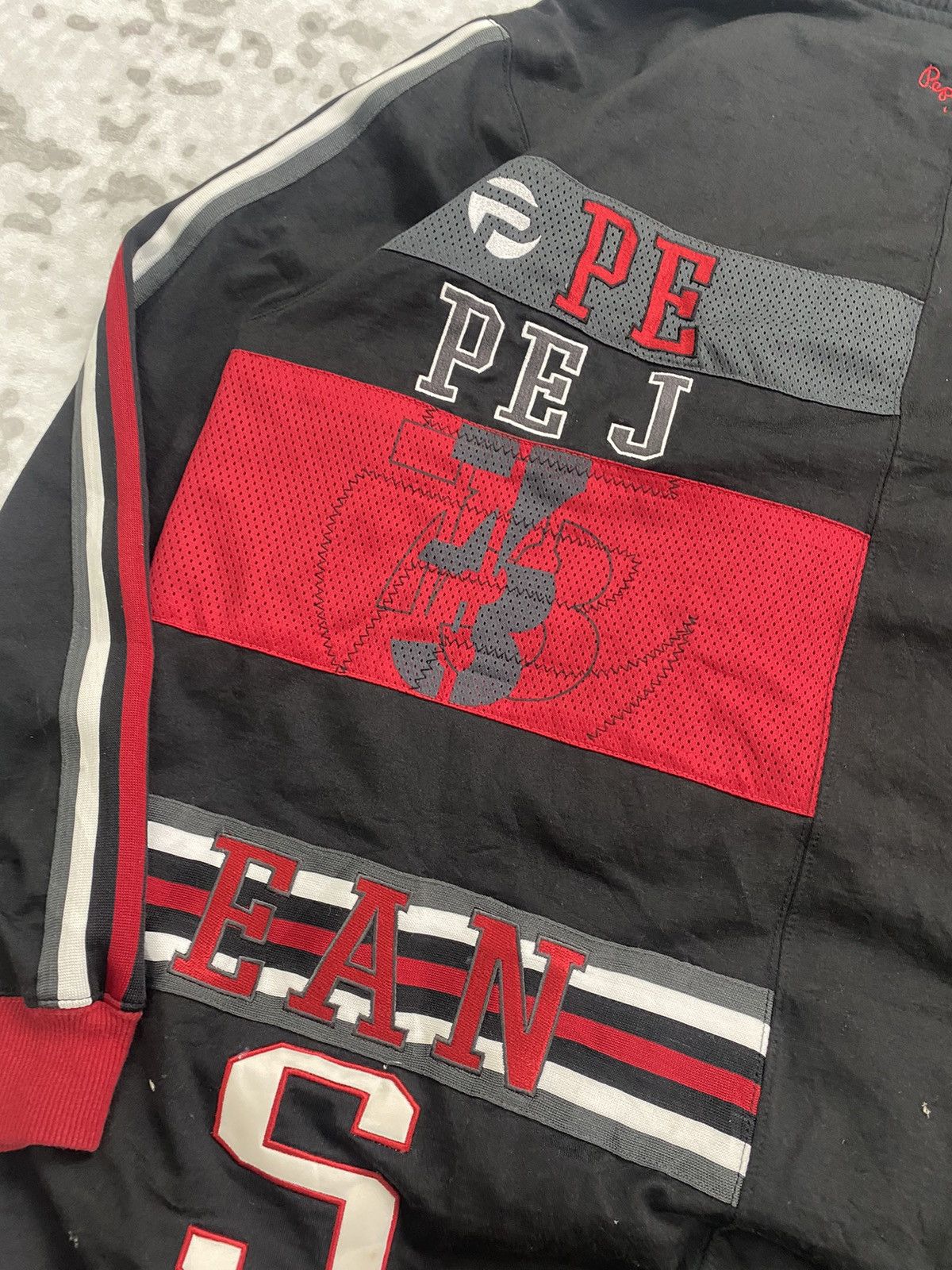 Pepe Jeans 1990s PEPE JEANS VINTAGE SPELLOUT PELLE HIPHOP Size US XL / EU 56 / 4 - 15 Thumbnail