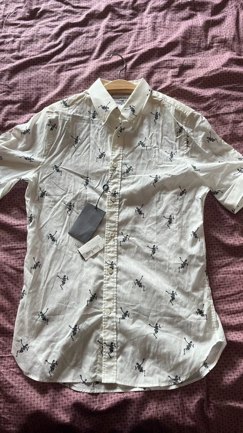 Alexander McQueen New Alexander McQueen Short Sleeve Shirt- DMC Size US M / EU 48-50 / 2 - 1 Thumbnail