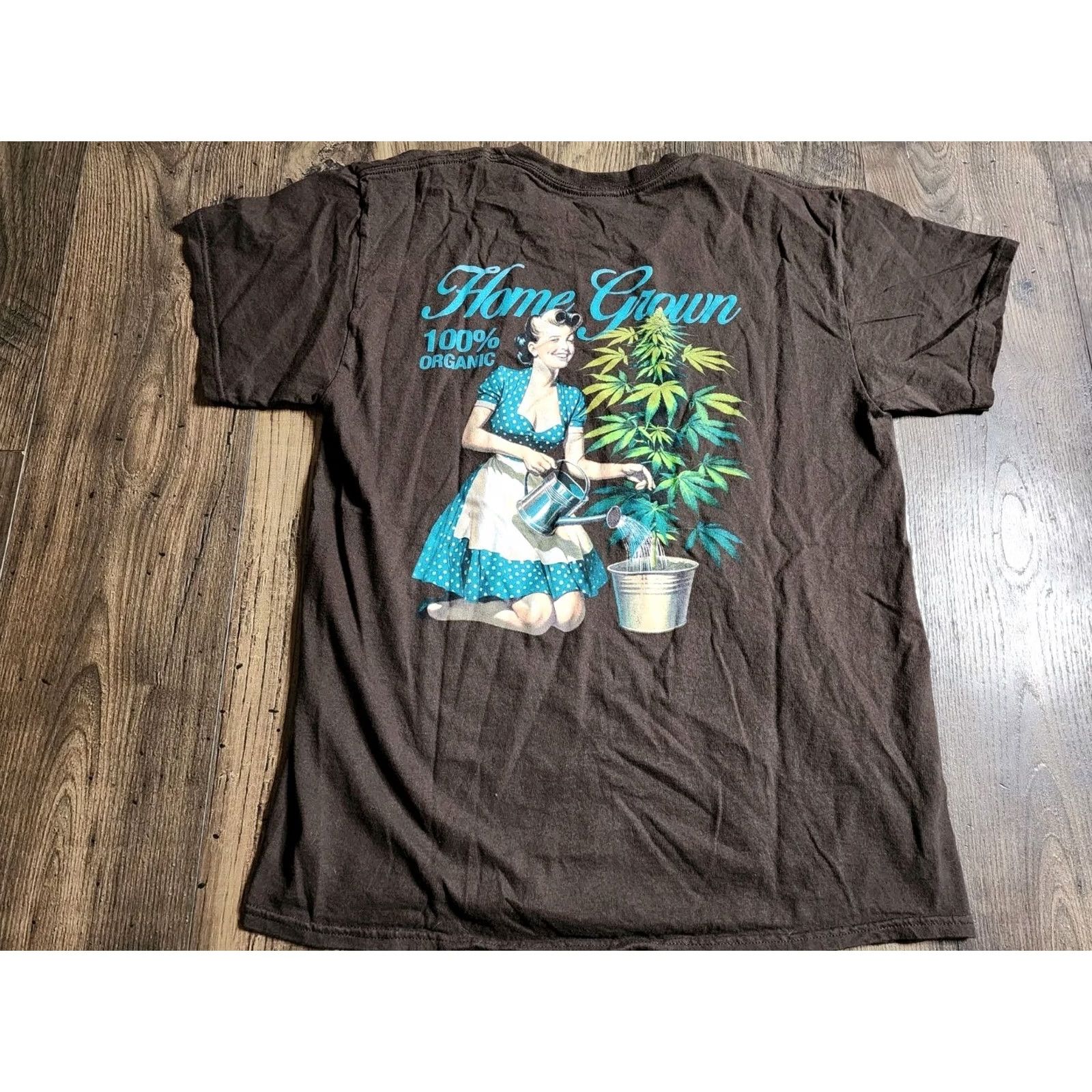 Vintage Mens L T-Shirt Shirt Men Brown Cotton Brand Makers Graphic Print Short Sleeve Crew Neck 100% Poly? Size US L / EU 52-54 / 3 - 6 Thumbnail