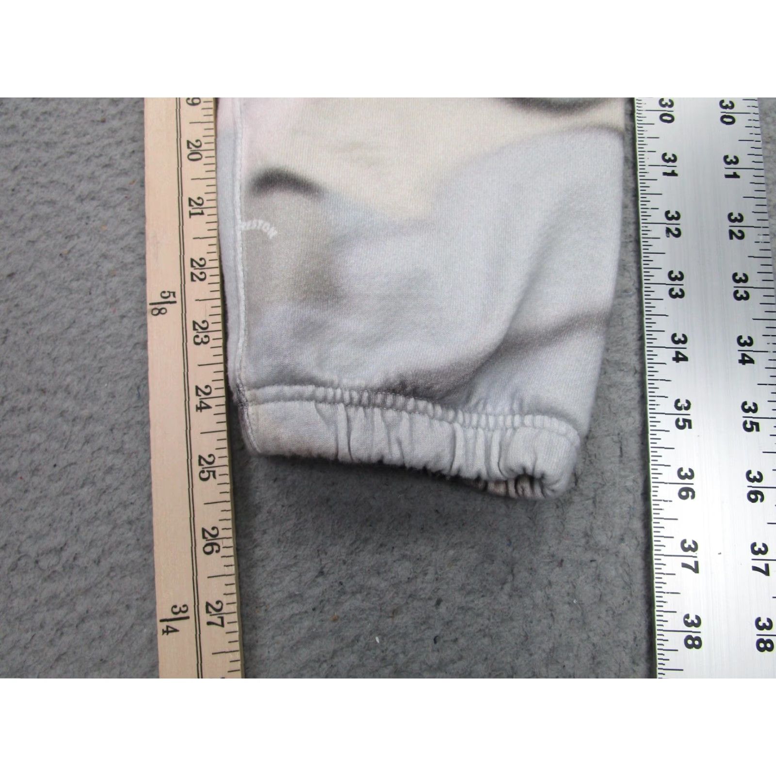 Heron Preston VINTAGE Heron Preston Jogger Pant Main Brand Gray Camo Sweatpants Mens Small Adult Regular S Cotton Fleece Elastic Drawstring 100% Cotton 28in Mens Size US 29 - 2 Thumbnail