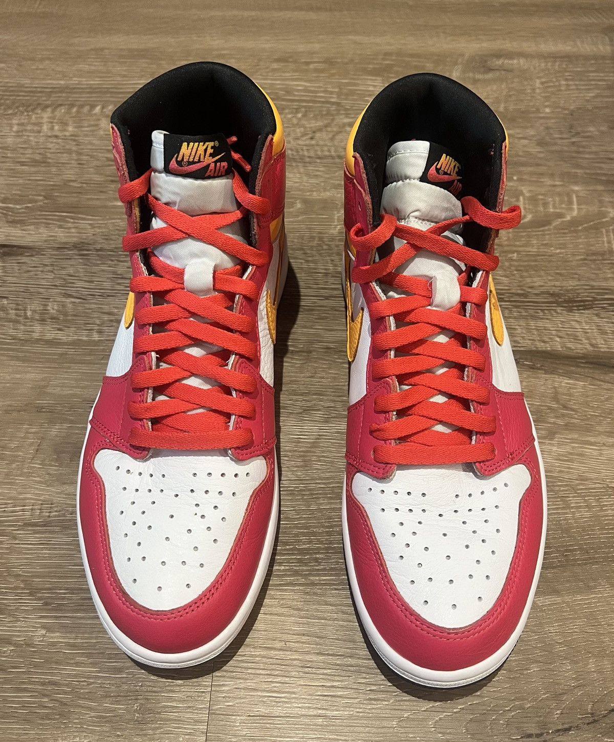 Jordan Brand Air Jordan 1 High Retro Red Light Fusion Size 11 Size US 11 / EU 44 - 3 Thumbnail