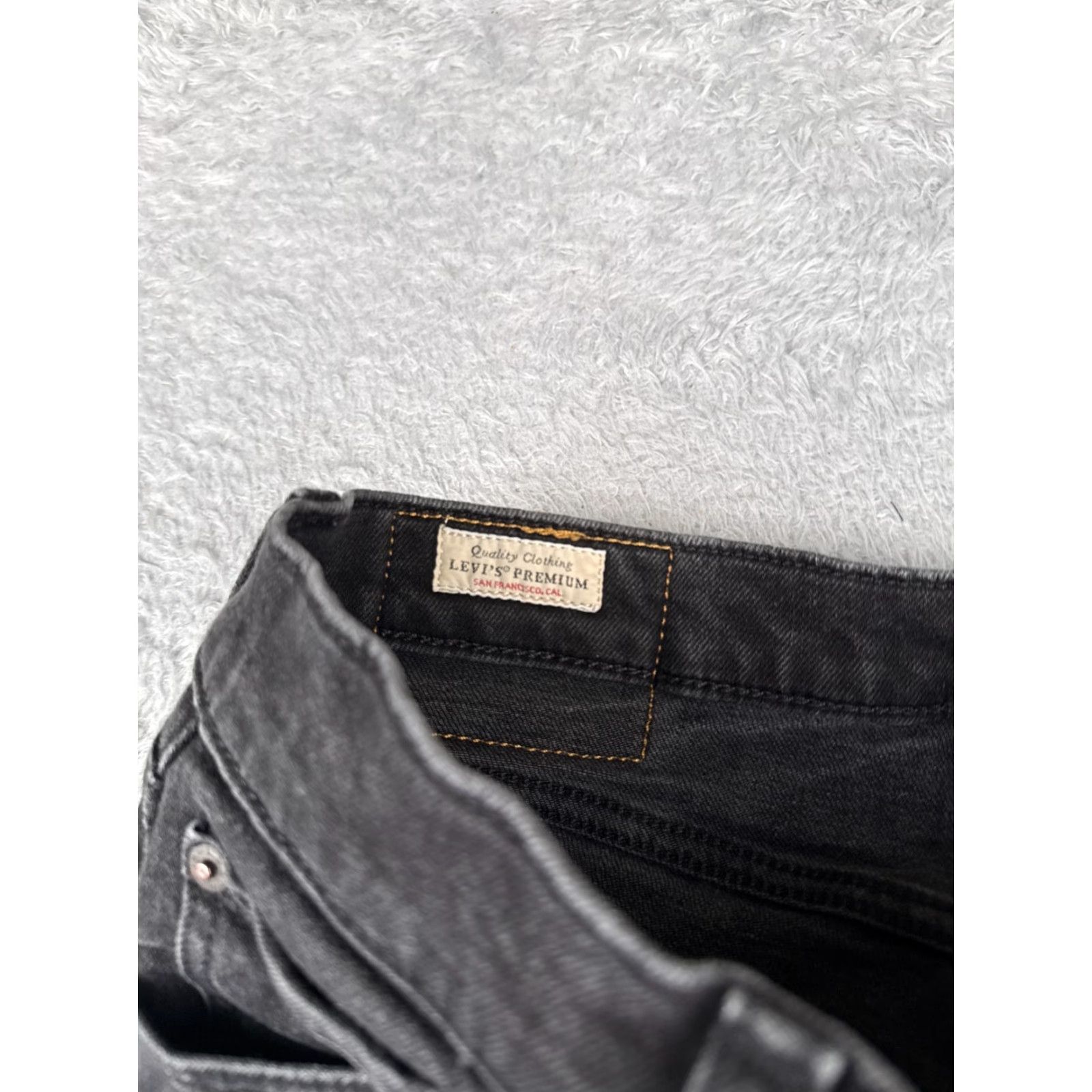 Levi's Levi's 502 Jeans Mens 30 Black Denim Straight Regular 5-Pocket Design Zip Inseam 27in Cotton Blend Vintage No Size US 30 / EU 46 - 6 Thumbnail