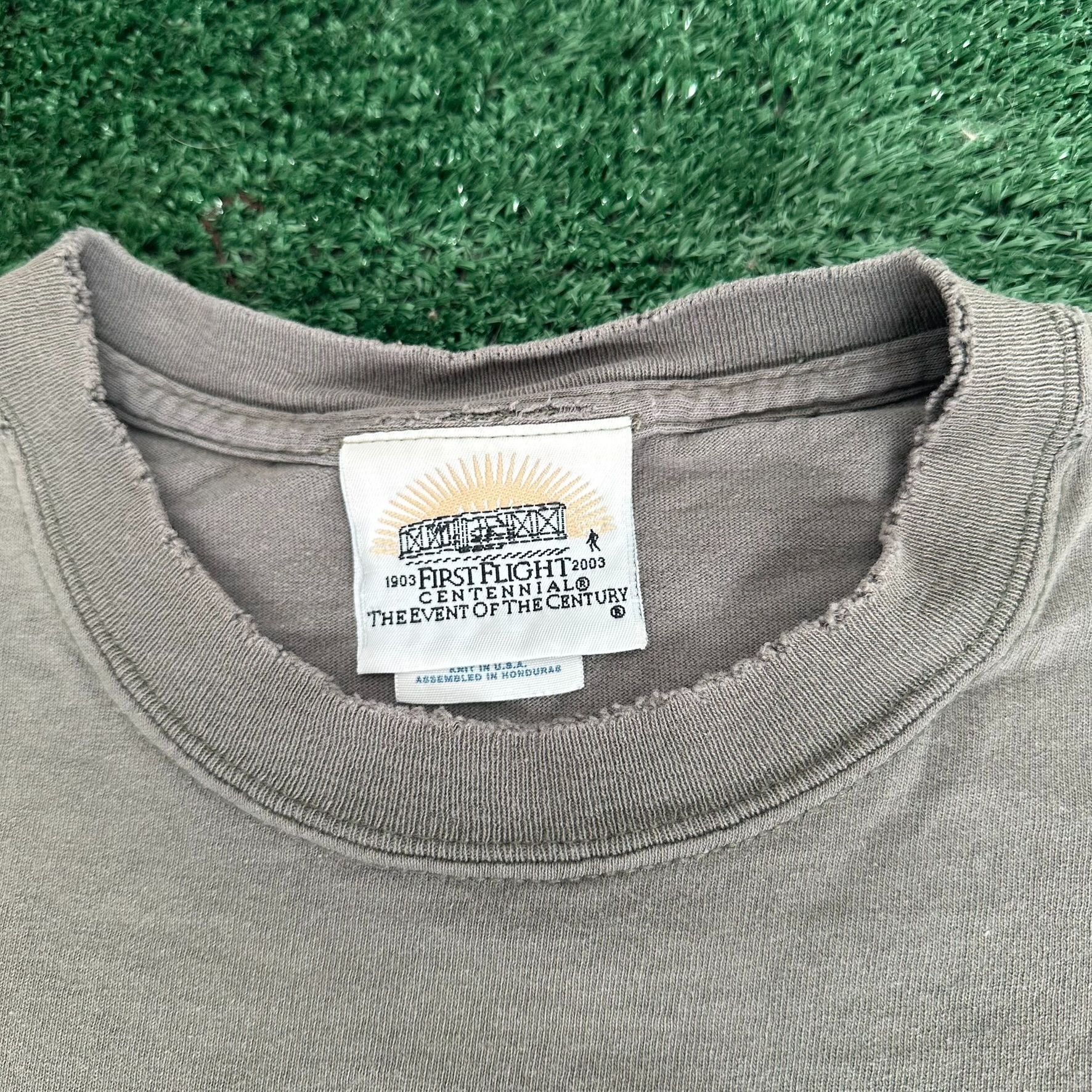 Vintage Vintage Y2K US Army Helicopters T-Shirt Huey Gray L Military Size US L / EU 52-54 / 3 - 5 Thumbnail