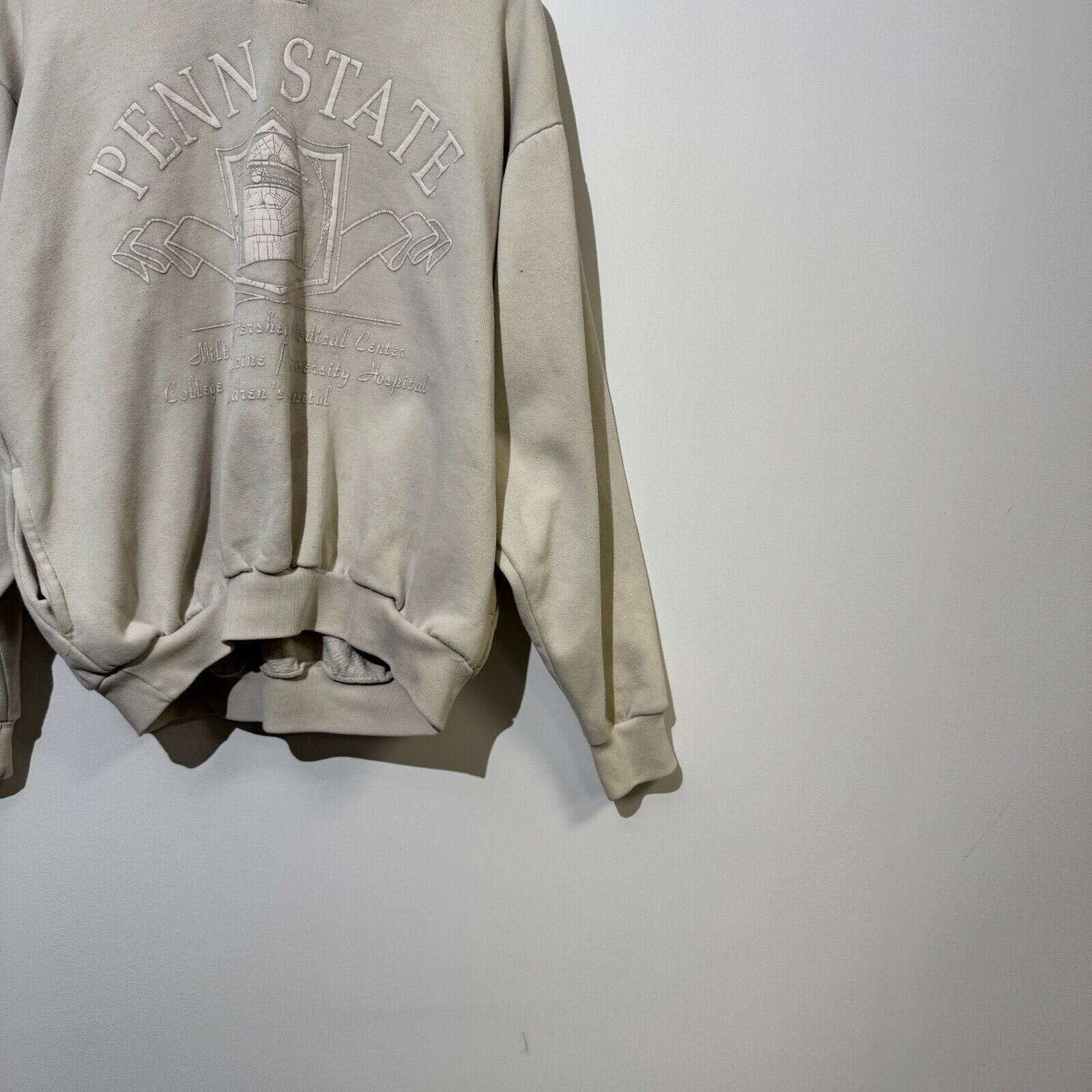 Vintage Vintage Unisex Beige Cotton Hoodie Size L Pennstate Button Size US L / EU 52-54 / 3 - 4 Thumbnail