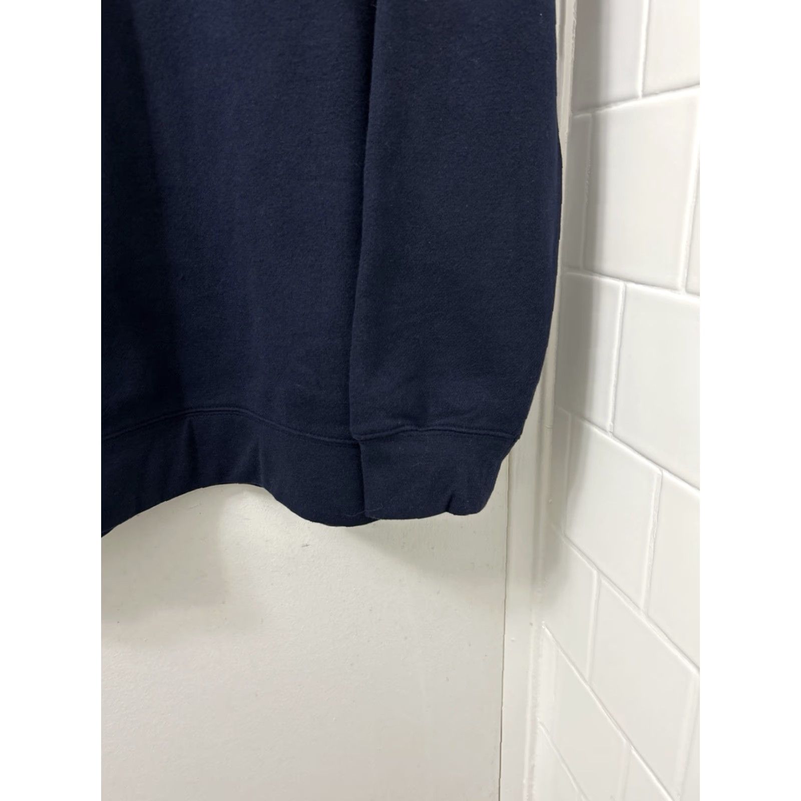 Croft & Barrow Croft & Barrow Crewneck Mens Medium Navy Blue Pullover Sweatshirt L/S NWT Size US M / EU 48-50 / 2 - 7 Thumbnail