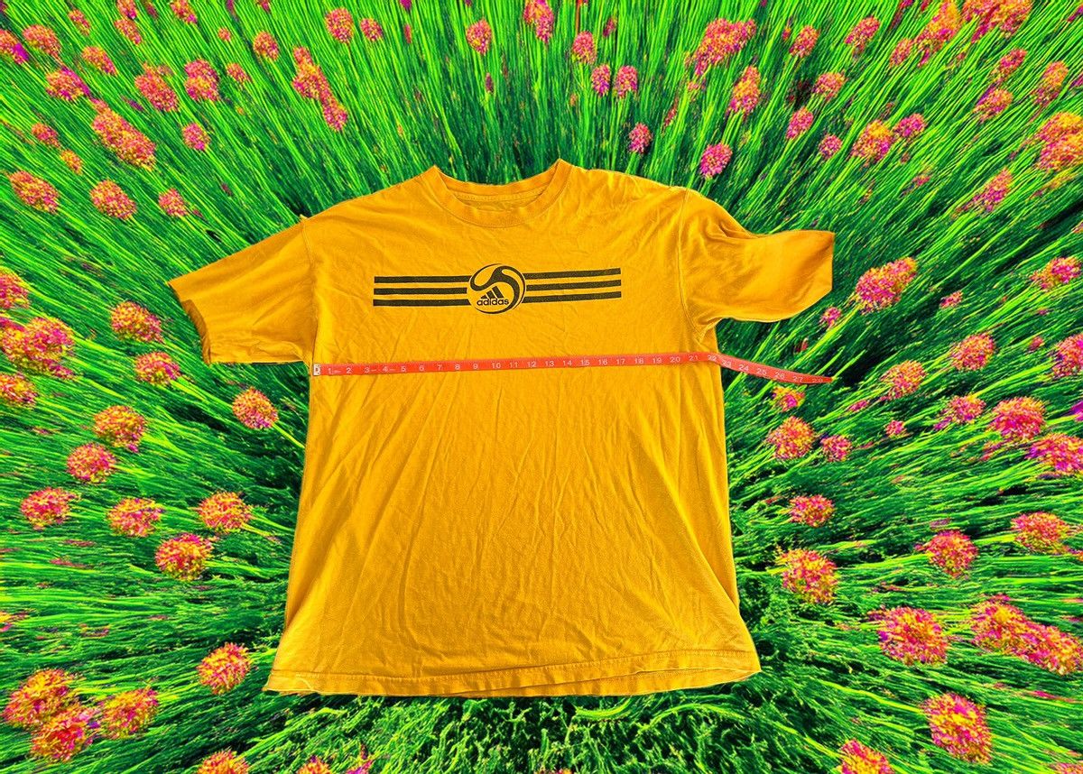 Adidas Adidas yellow triple stripe long sleeve Size US XL / EU 56 / 4 - 4 Thumbnail
