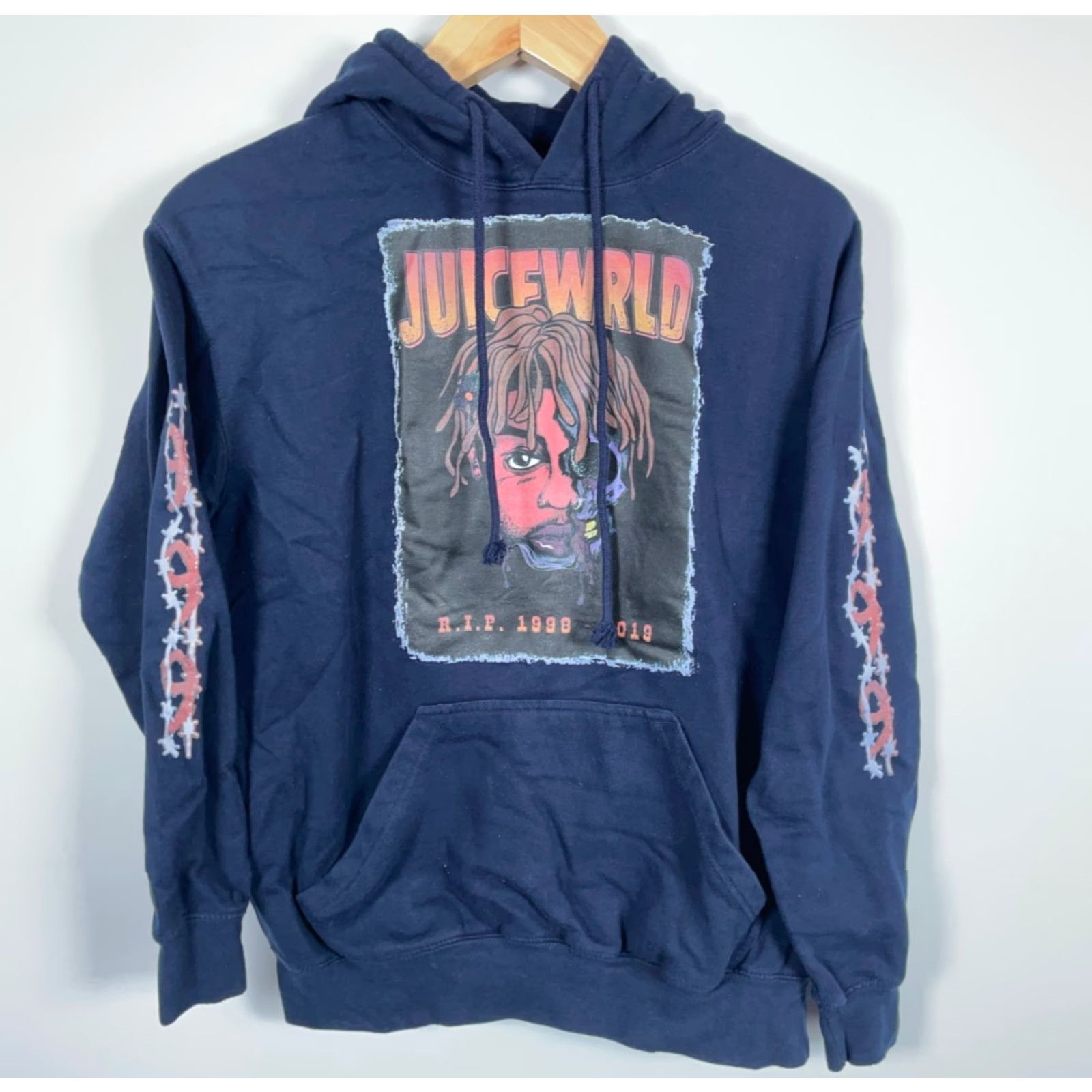 Vintage VINTAGE Juice Wrld RIP Hoodie Sweatshirt Mens Medium Dark Blue 999 Rap Hip Hop Music Heavyweight Pockets Pullover Crew Neck Cotton Blend Cotton Fleece Size US M / EU 48-50 / 2 - 2 Thumbnail