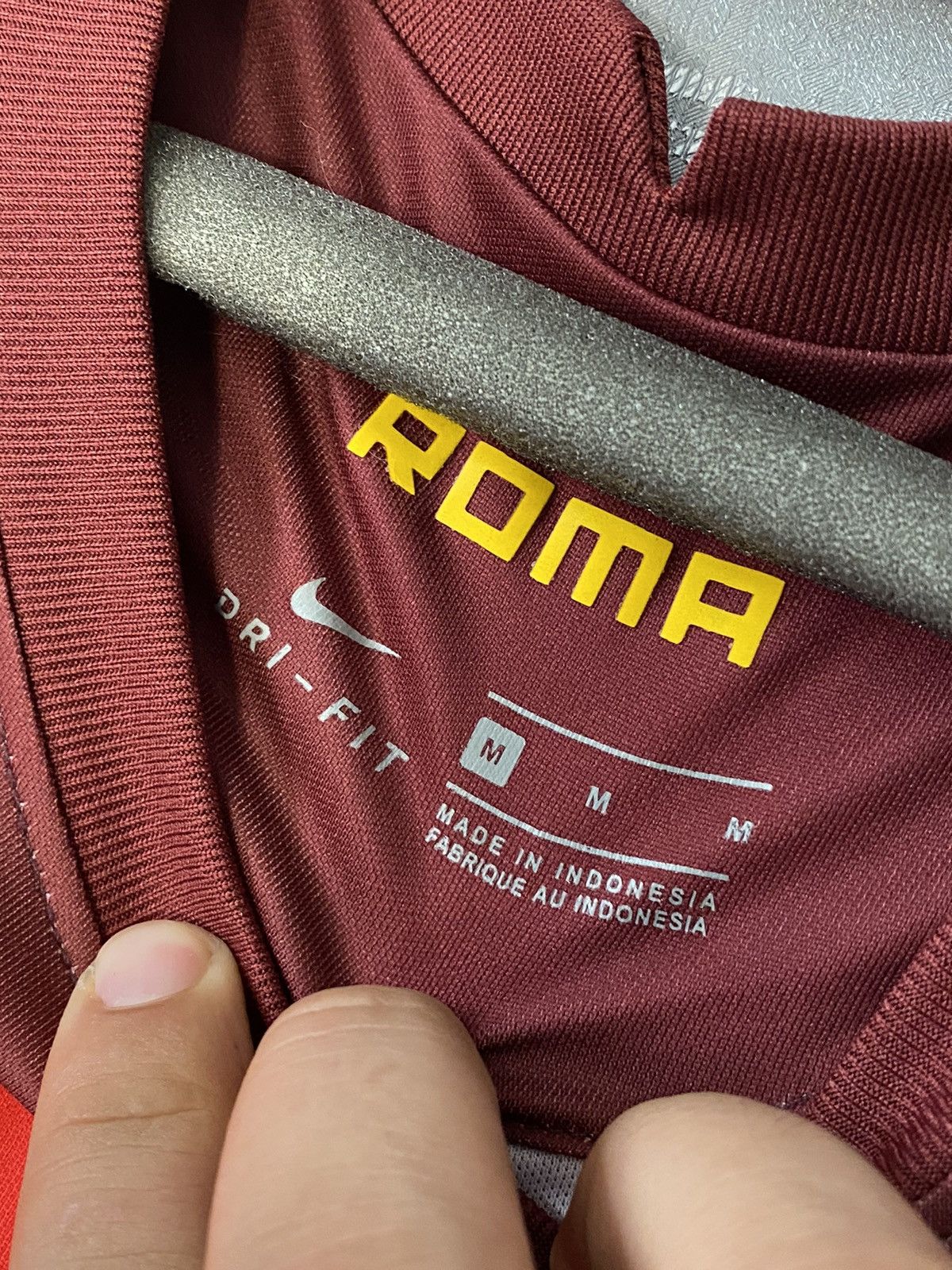 Nike 2020 Nike Roma Home Soccer Jersey Qatar Airways Size US M / EU 48-50 / 2 - 3 Thumbnail