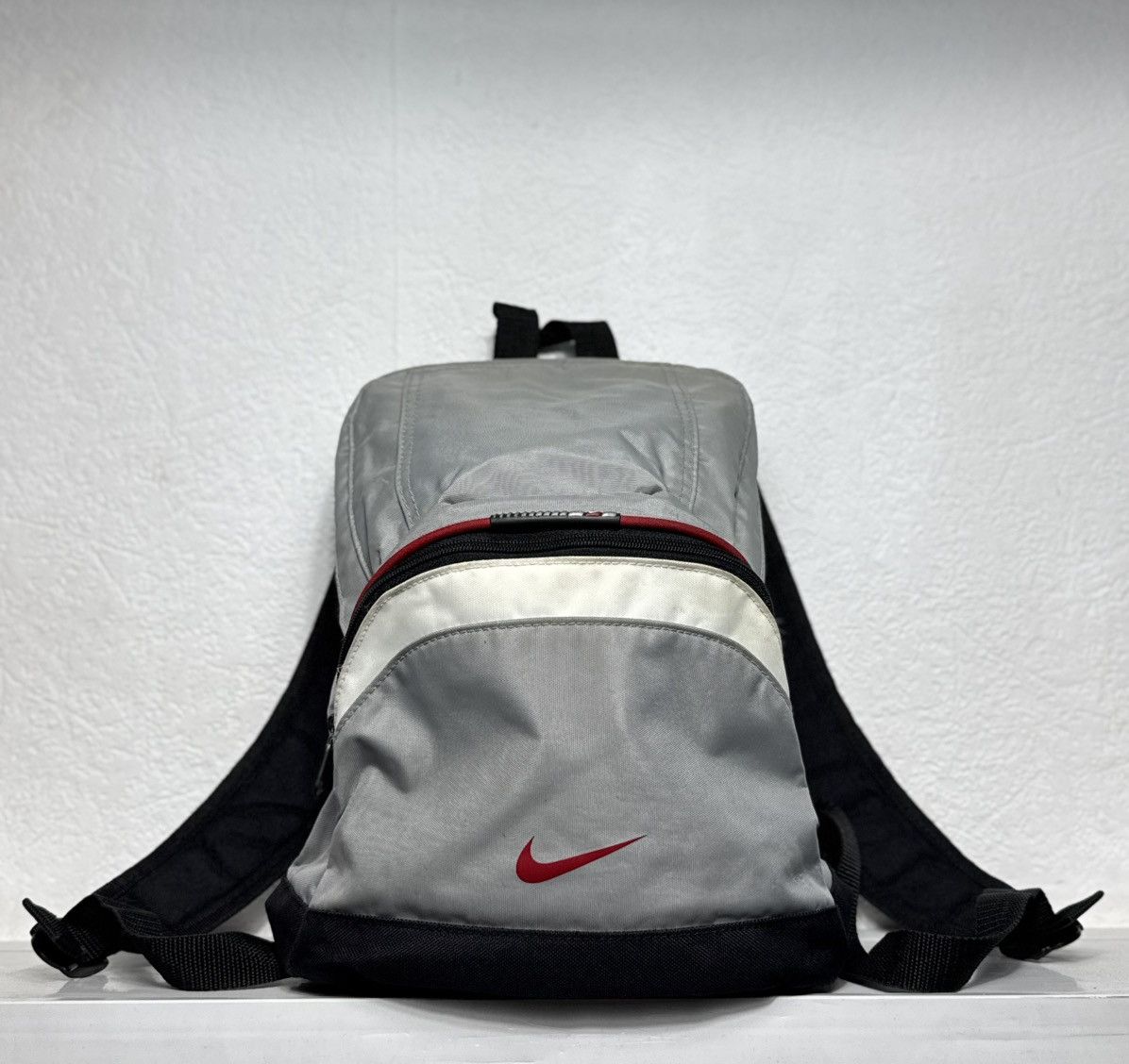 Nike Nike Vintage Backpack Bag Drill Swoosh Y2K Size ONE SIZE - 1 Thumbnail