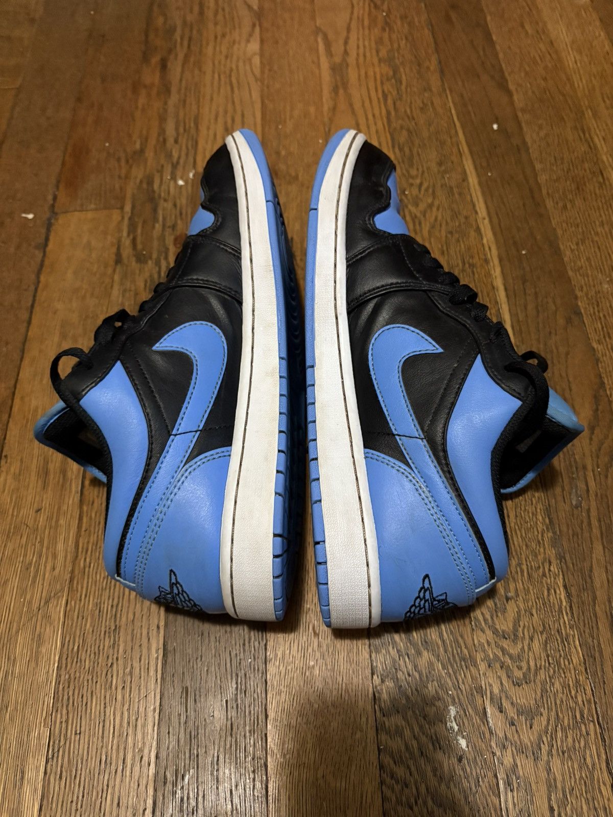 Jordan Brand Air Jordan 1 Low “University Blue” Size US 11 / EU 44 - 6 Thumbnail