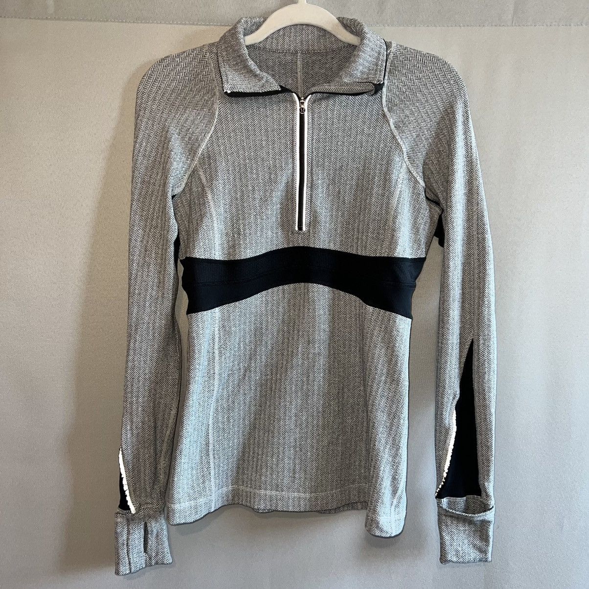Lululemon Lululemon Long Sleeve Half-Zip Performance Top Size M / US 6-8 / IT 42-44 - 1 Thumbnail