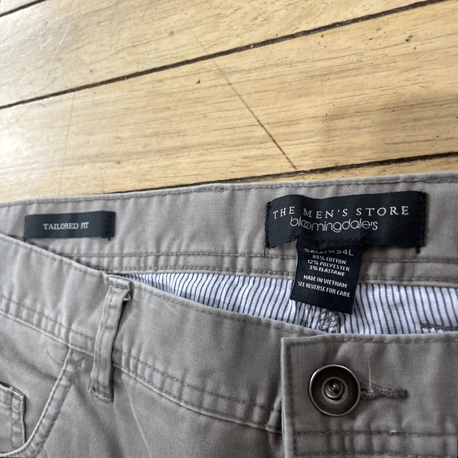 Bloomingdale's Bloomingdale's The Men's Store Pants Men 36W x 34L Gray Khaki Chino Flat Front 5-Pocket Regular Cotton Mens Size US 36 / EU 52 - 7 Thumbnail