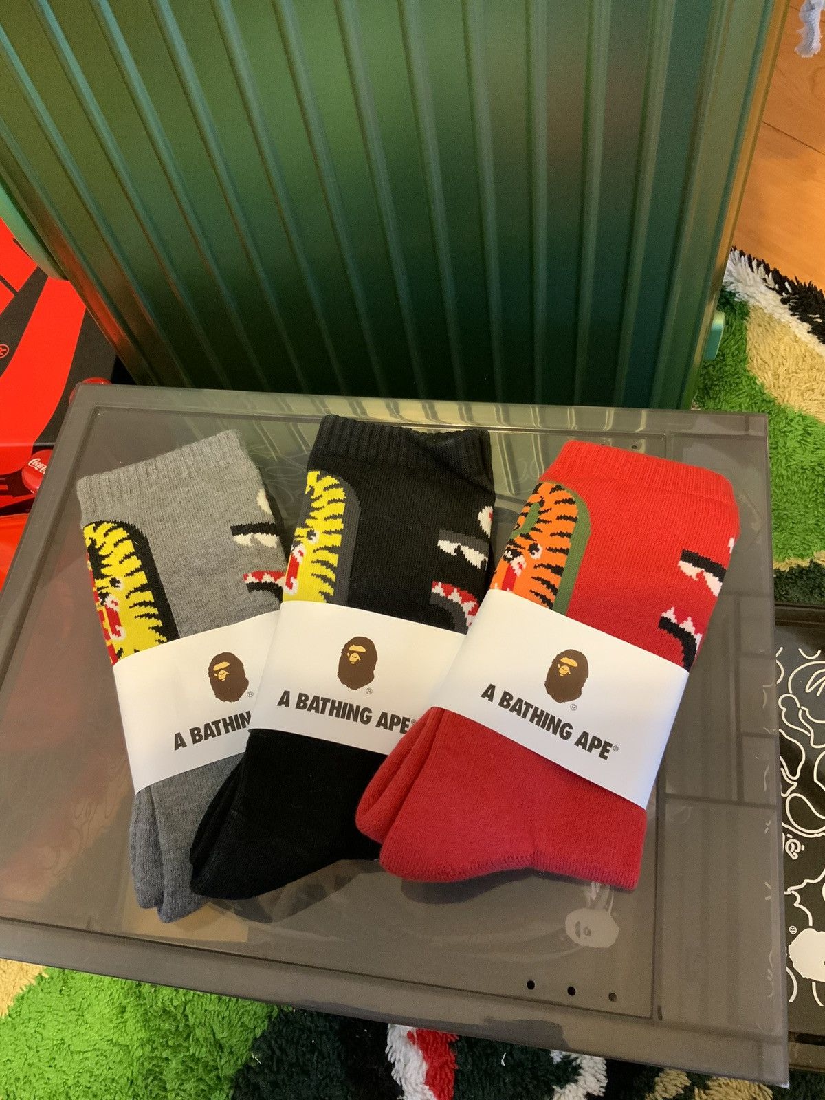 Bape A BATHING APE SHARK SOCKS X3 RED GRAY BLACK Size ONE SIZE - 1 Thumbnail