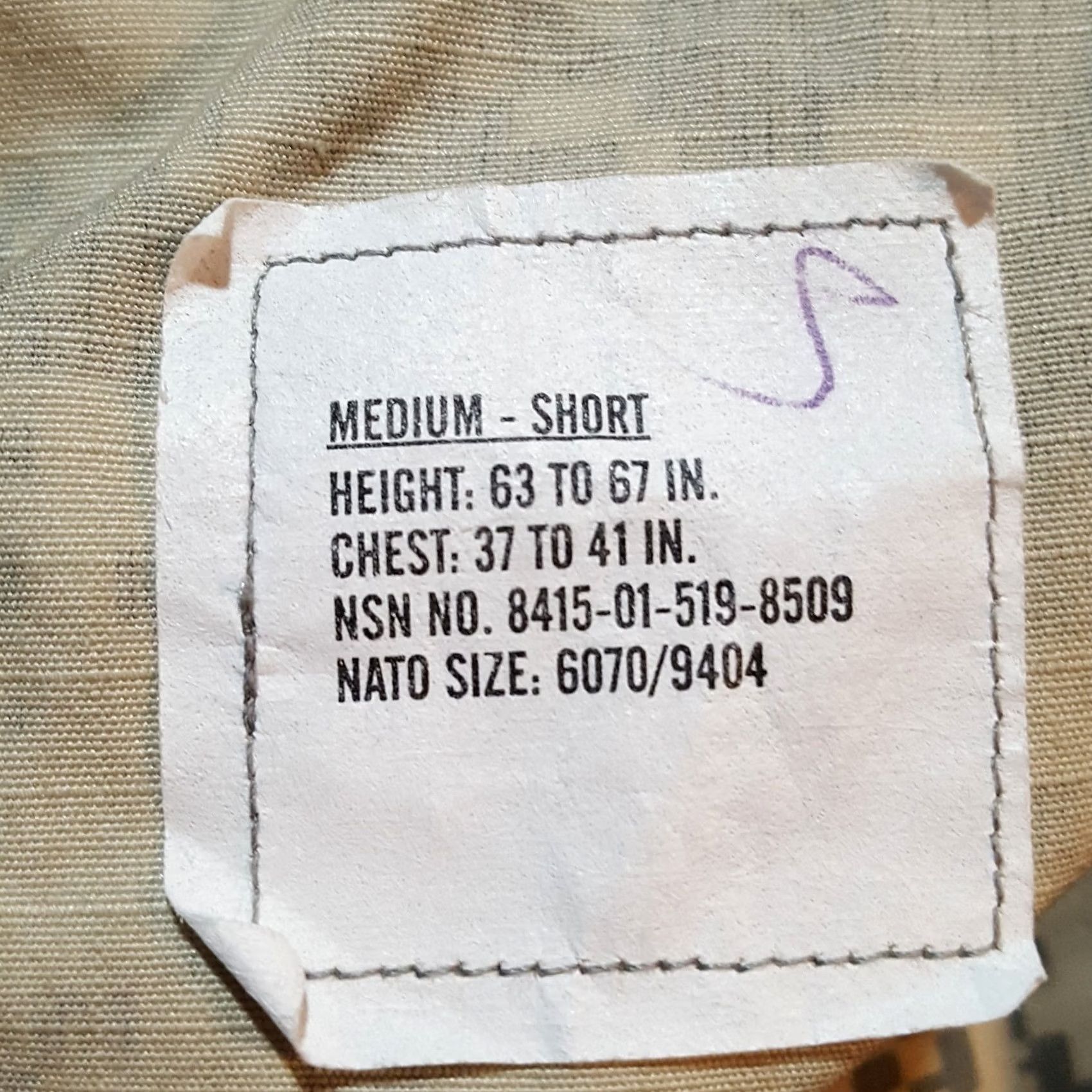 Vintage VINTAGE Army Digital Camo Military Patch Men's M Short Jacket Field Coat Zip Up Size US 31 - 7 Thumbnail