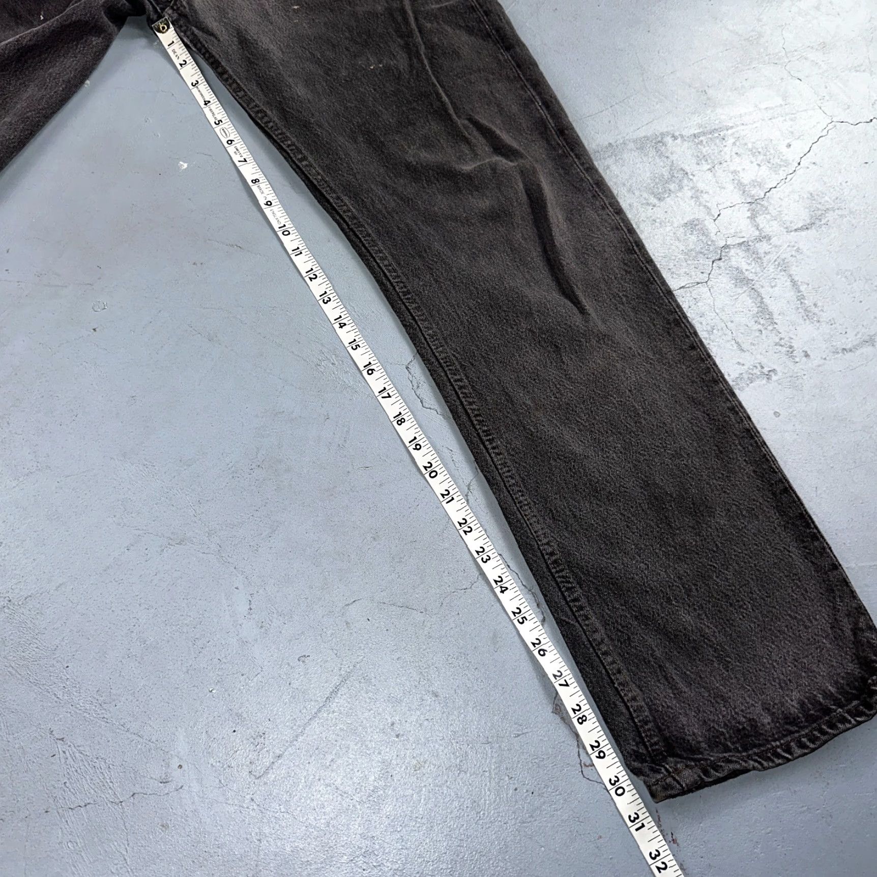 Levi's VINTAGE Levi's 501 Jeans Men 36x32 Straight Leg 80s USA Gray Light Wash Denim Classic Size US 36 / EU 52 - 5 Thumbnail