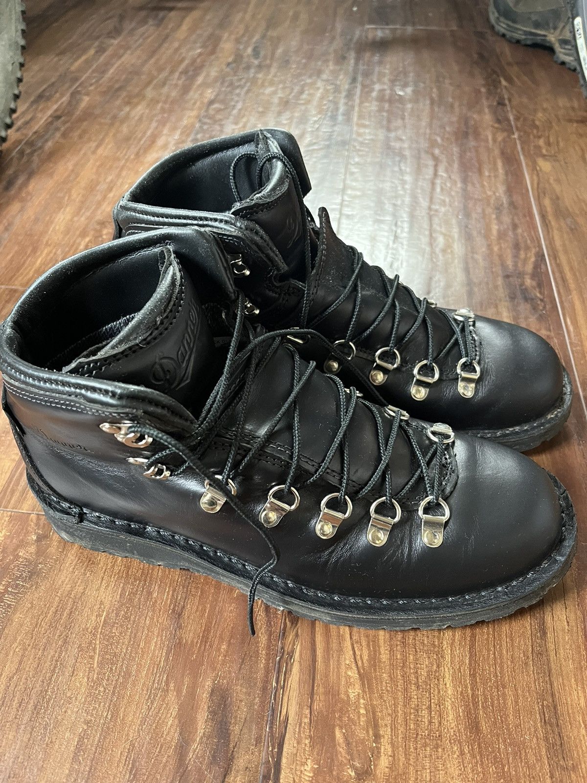 Danner mountain pass black glace sales