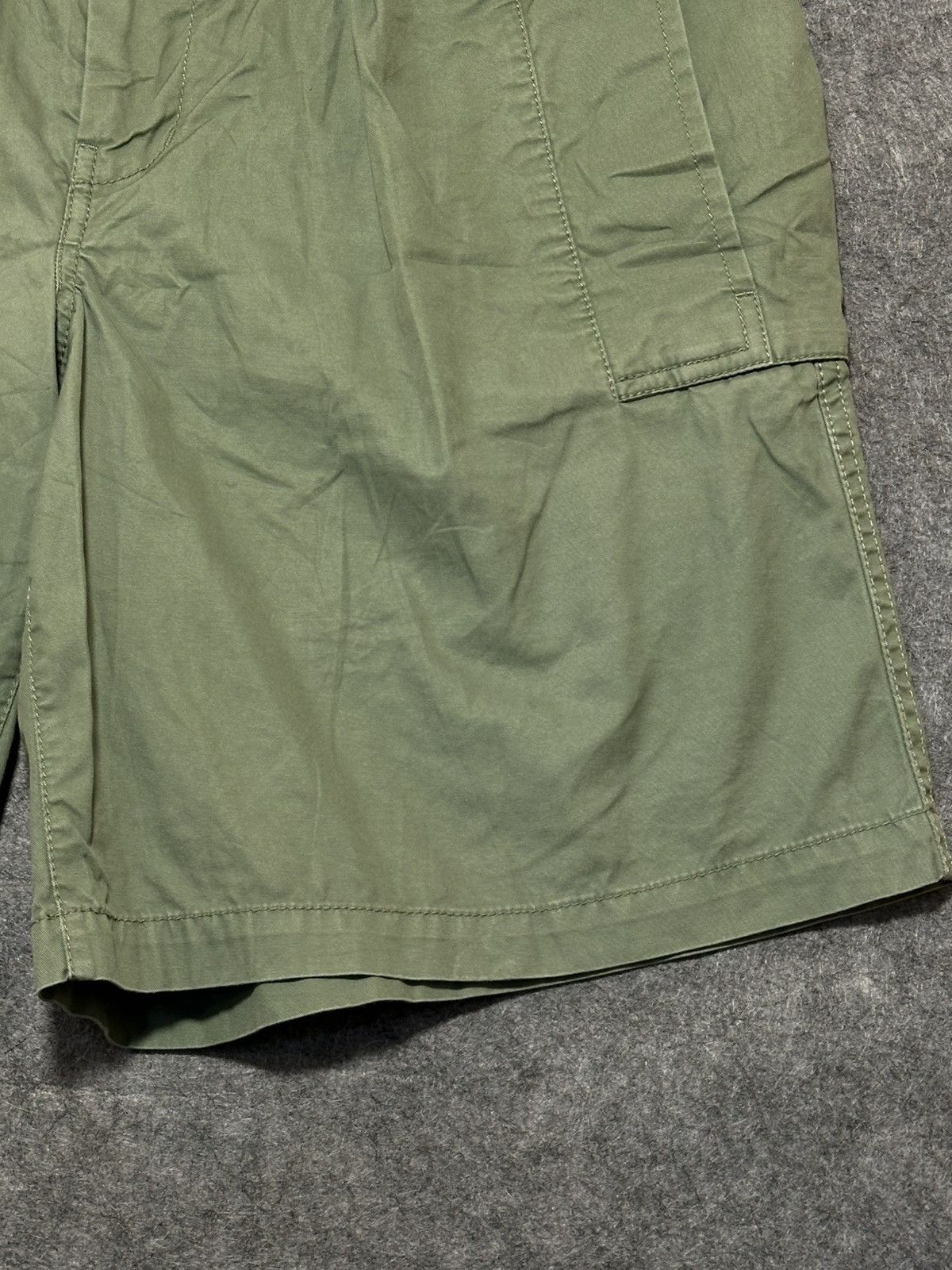 Beams Japan Beam cargo shorts with a wide cut and large cargo pockets. Size US 34 / EU 50 - 5 Thumbnail