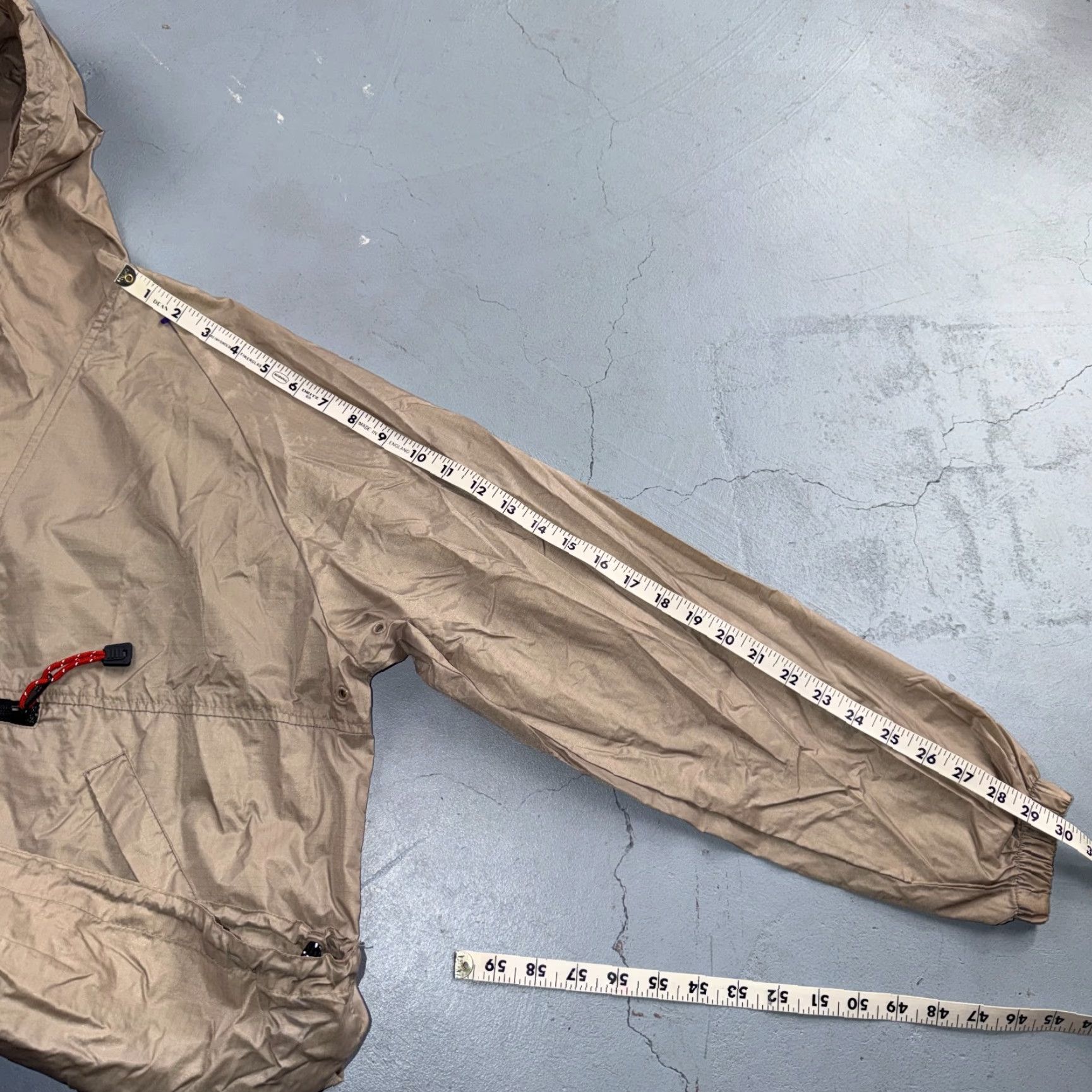 Gap VINTAGE GAP Beige Anorak Windbreaker Nylon Jacket M Mens 90s Windbreaker Beige Nylon Zip Casual 90s Mens Size US M / EU 48-50 / 2 - 7 Thumbnail