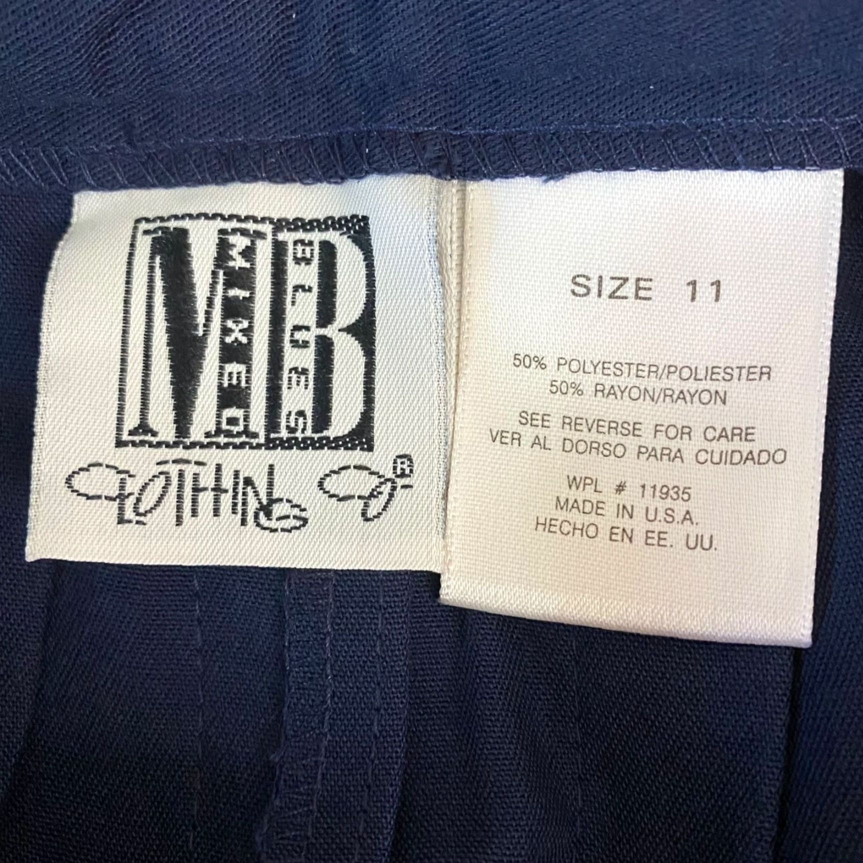 UES Clothing VINTAGE Mixed Blues Clothing Skirt Pleated Short Navy Blue 11 Womens Girls JuNIors Button Closure 50% Polyester 50% Rayon New Without Tags Size 32" / US 10 / IT 46 - 7 Thumbnail