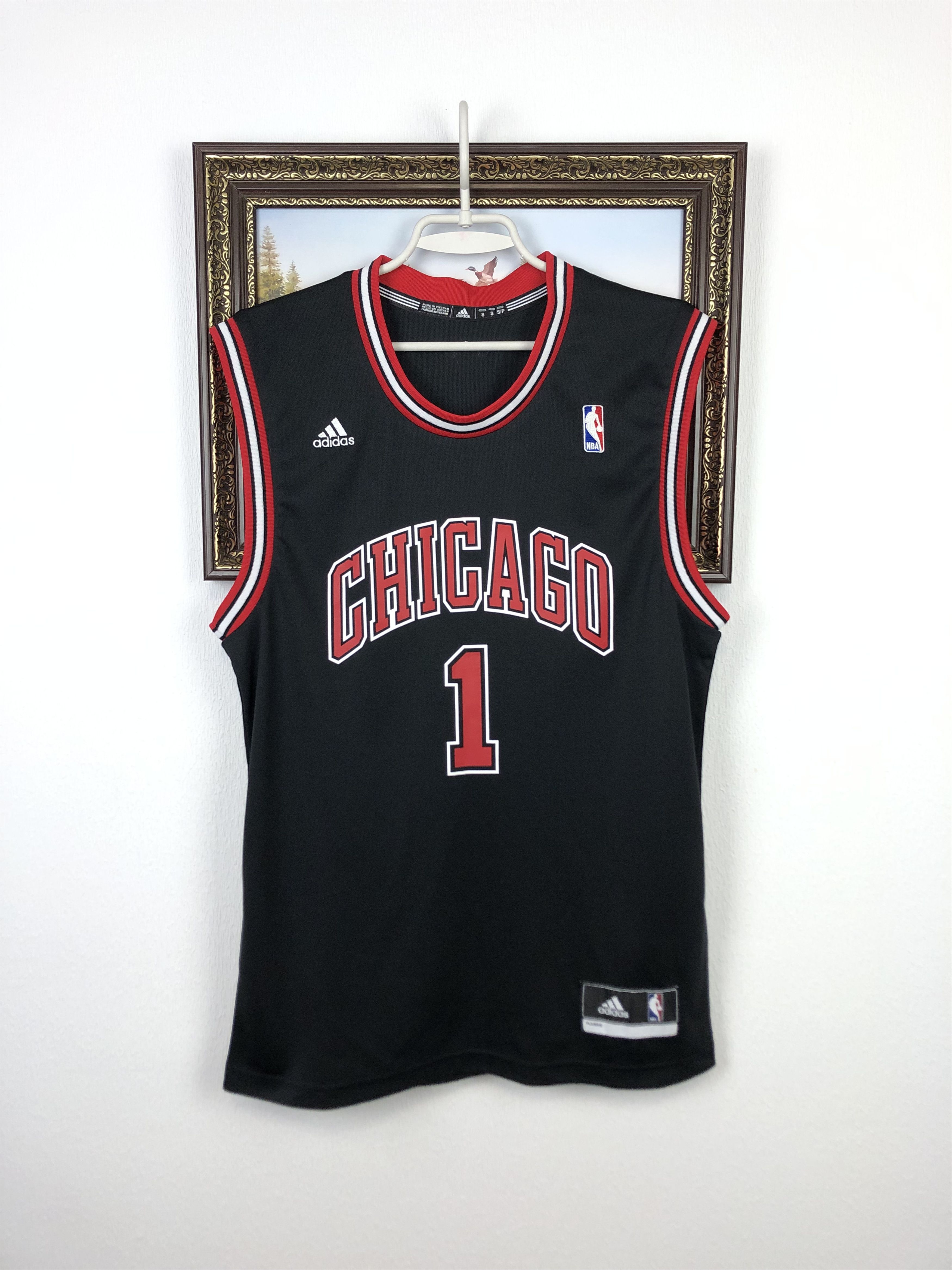 Adidas Adidas Chicago Bulls Black Jersey #1 Rose NBA Tee Hype Size US S / EU 44-46 / 1 - 1 Thumbnail