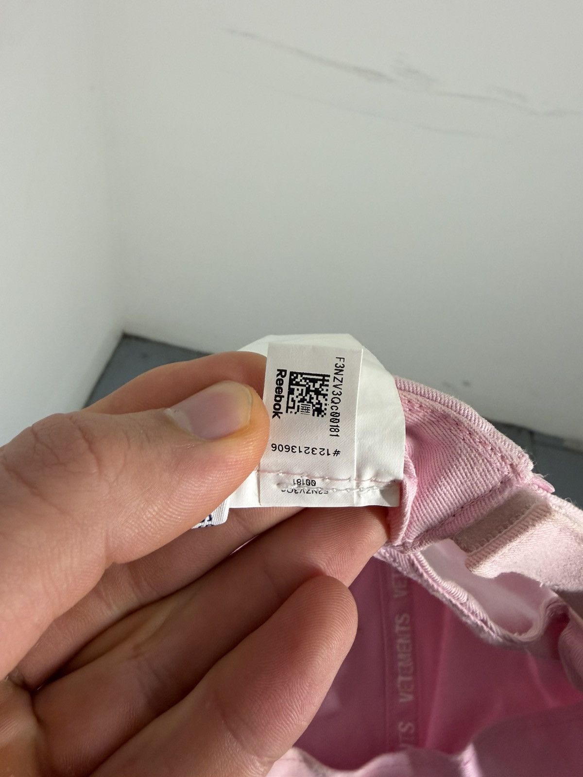 Reebok × Vetements Vetements x Reebok Pink Cap Size ONE SIZE - 13 Thumbnail