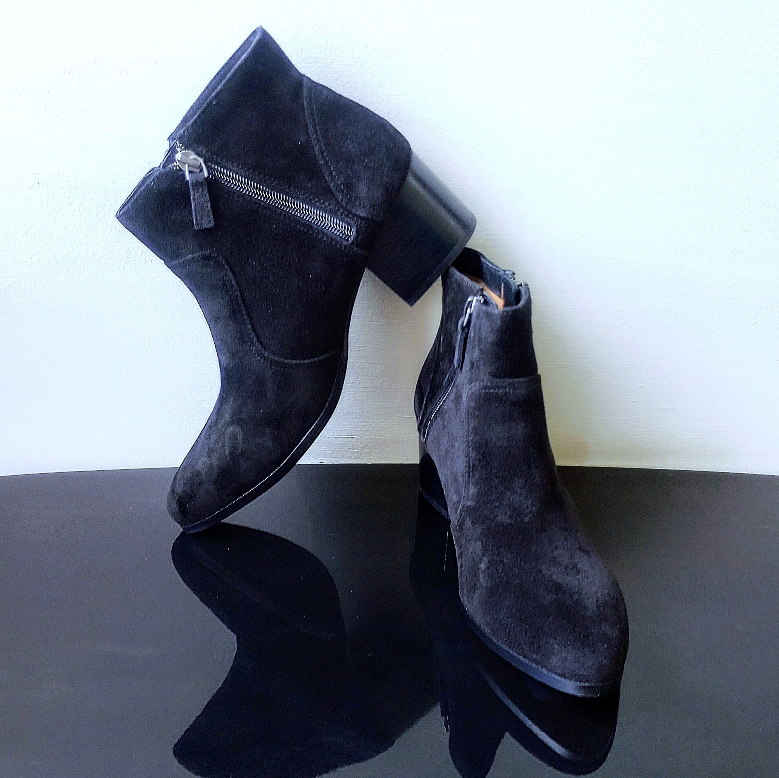 Johnston & Murphy Johnston & Murphy Women's Trista Double-Zip Bootie in Black Size US 9 / IT 39 - 10 Thumbnail