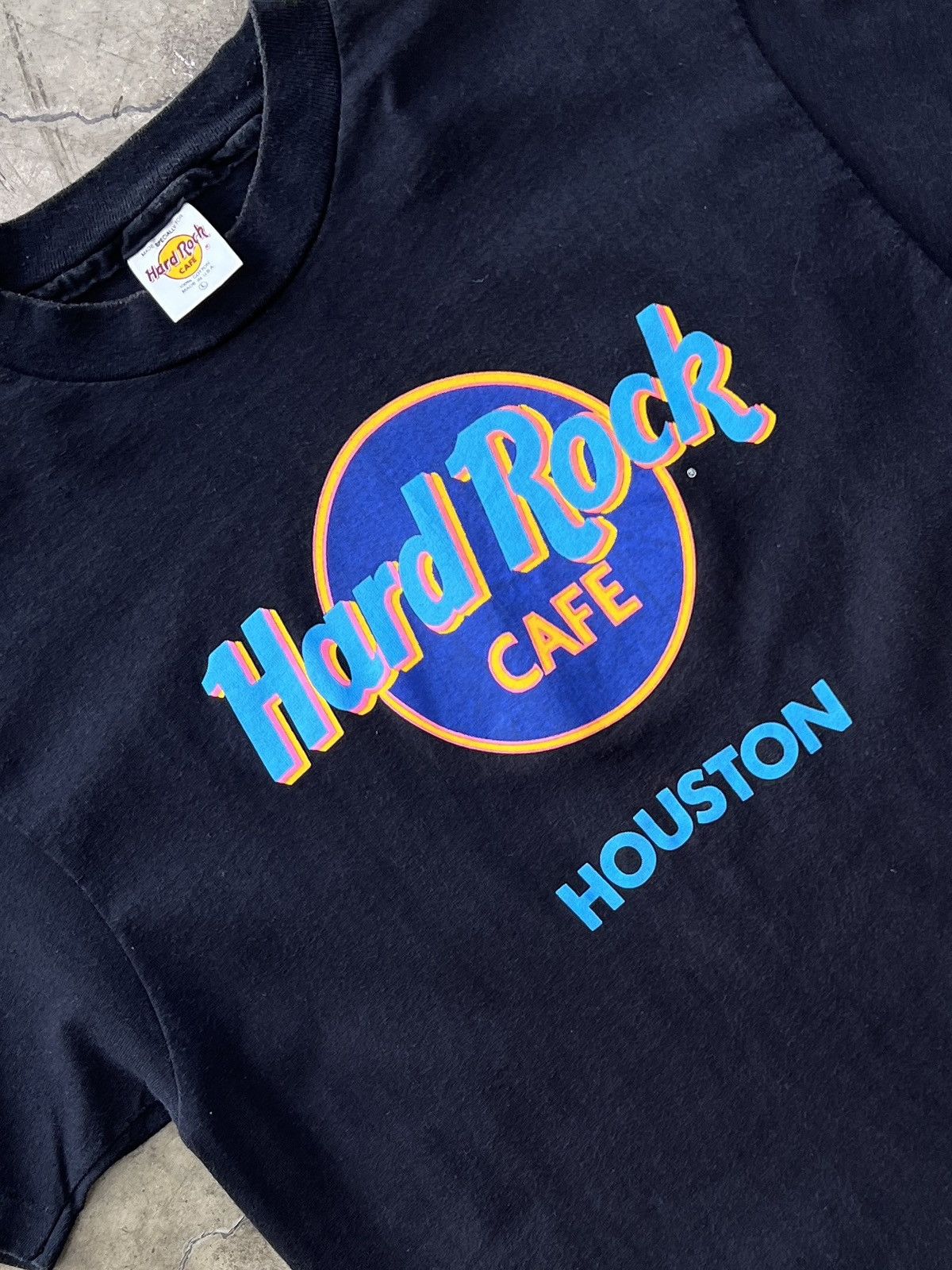 Vintage Vintage Hard Rock Houston Texas Single Stitch Neon Tee Large Size US L / EU 52-54 / 3 - 1 Thumbnail