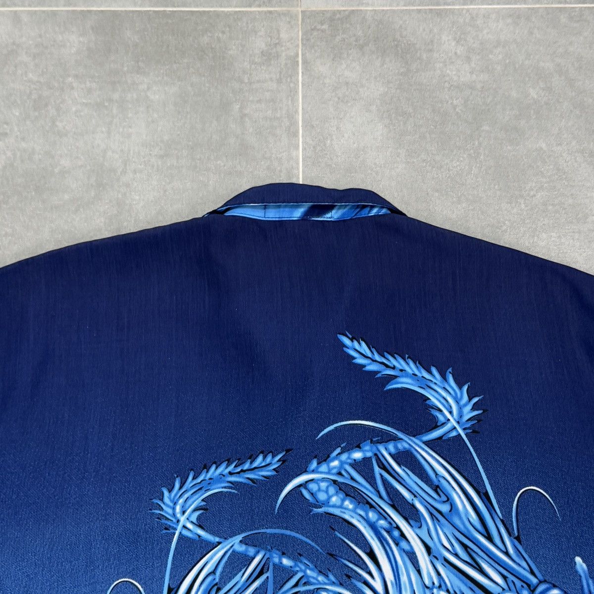 Japanese Brand × Vintage Euro Moda Dragons Aloha Hawaiian Silk Button Shirt Size L Size US L / EU 52-54 / 3 - 20 Thumbnail