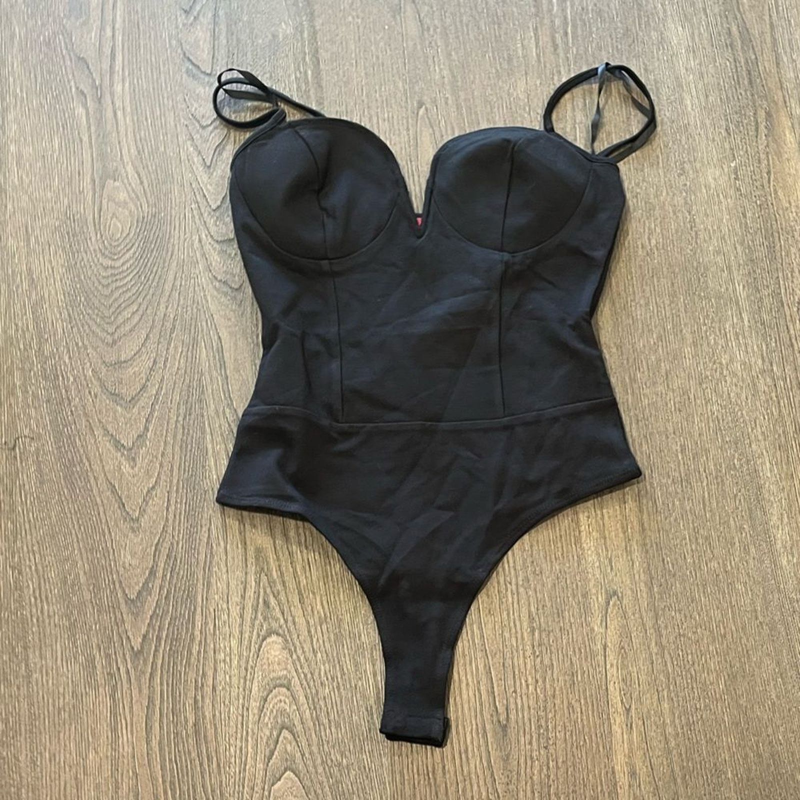 Guess NWOT Guess Los Angeles Corset Bodysuit Spaghetti Straps Sz S Size S / US 4 / IT 40 - 1 Thumbnail
