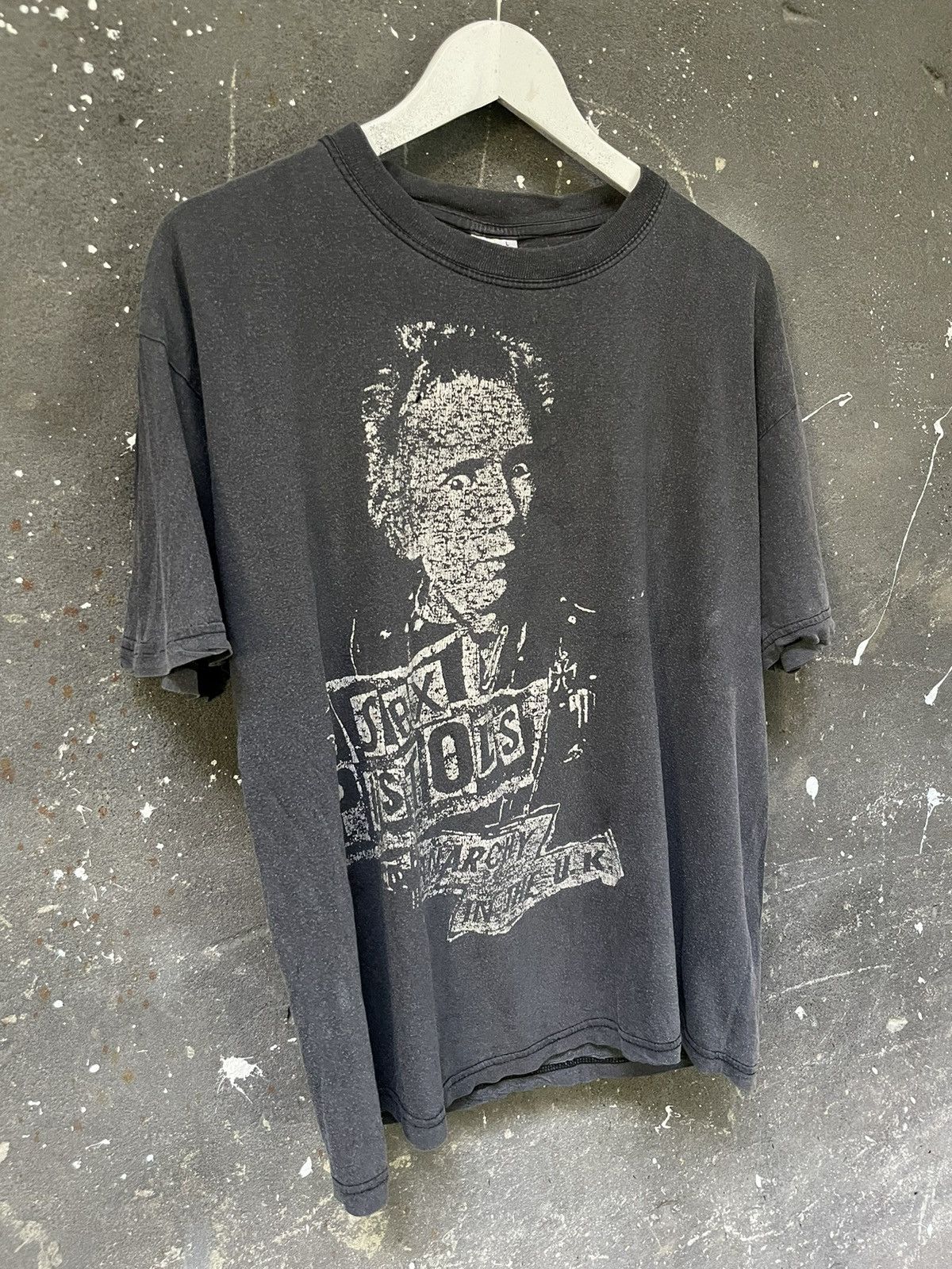 Band Tees 💥RARE💥 Sex Pistols Sid Vicious Vintage 90’s T-Shirt Size US L / EU 52-54 / 3 - 5 Thumbnail