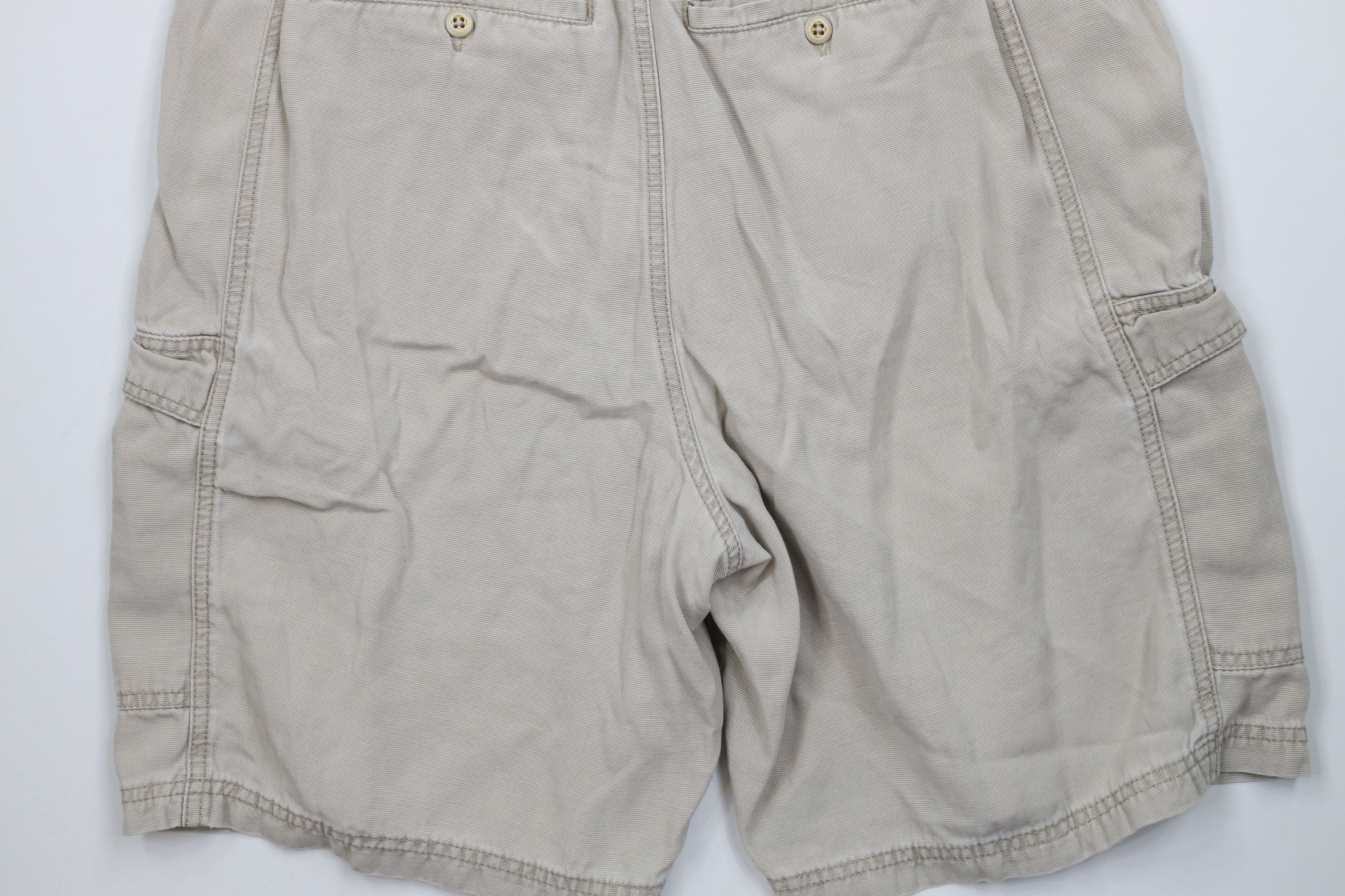 Tommy Bahama Vintage Tommy Bahama Relax Relaxed Fit Cargo Shorts Beige Size US 35 - 10 Thumbnail